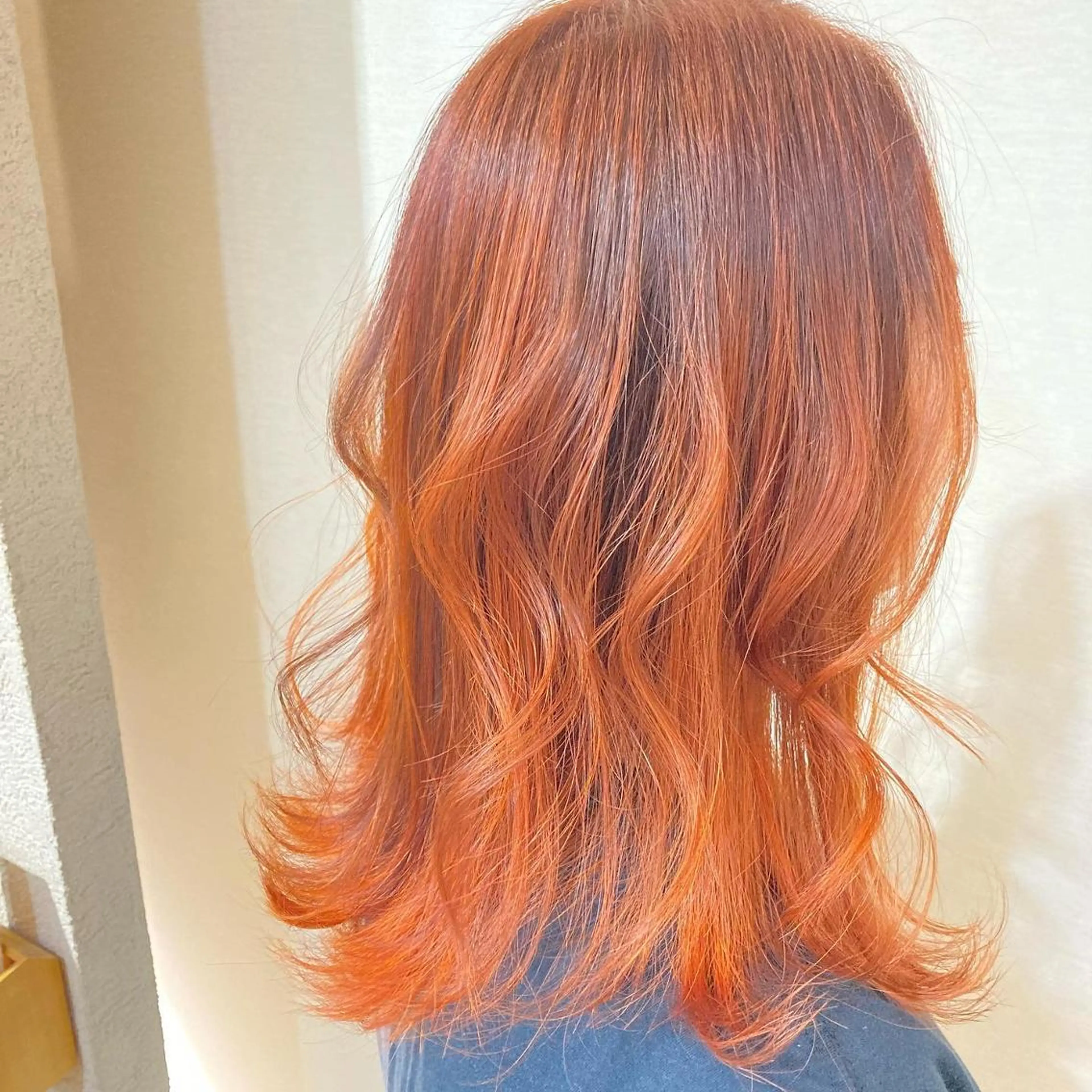 カラー ブリーチ グラデーションカラー オレンジ 外国人風カラー 髪質改善/透明感 カラー/内藤有須加のヘアスタイル