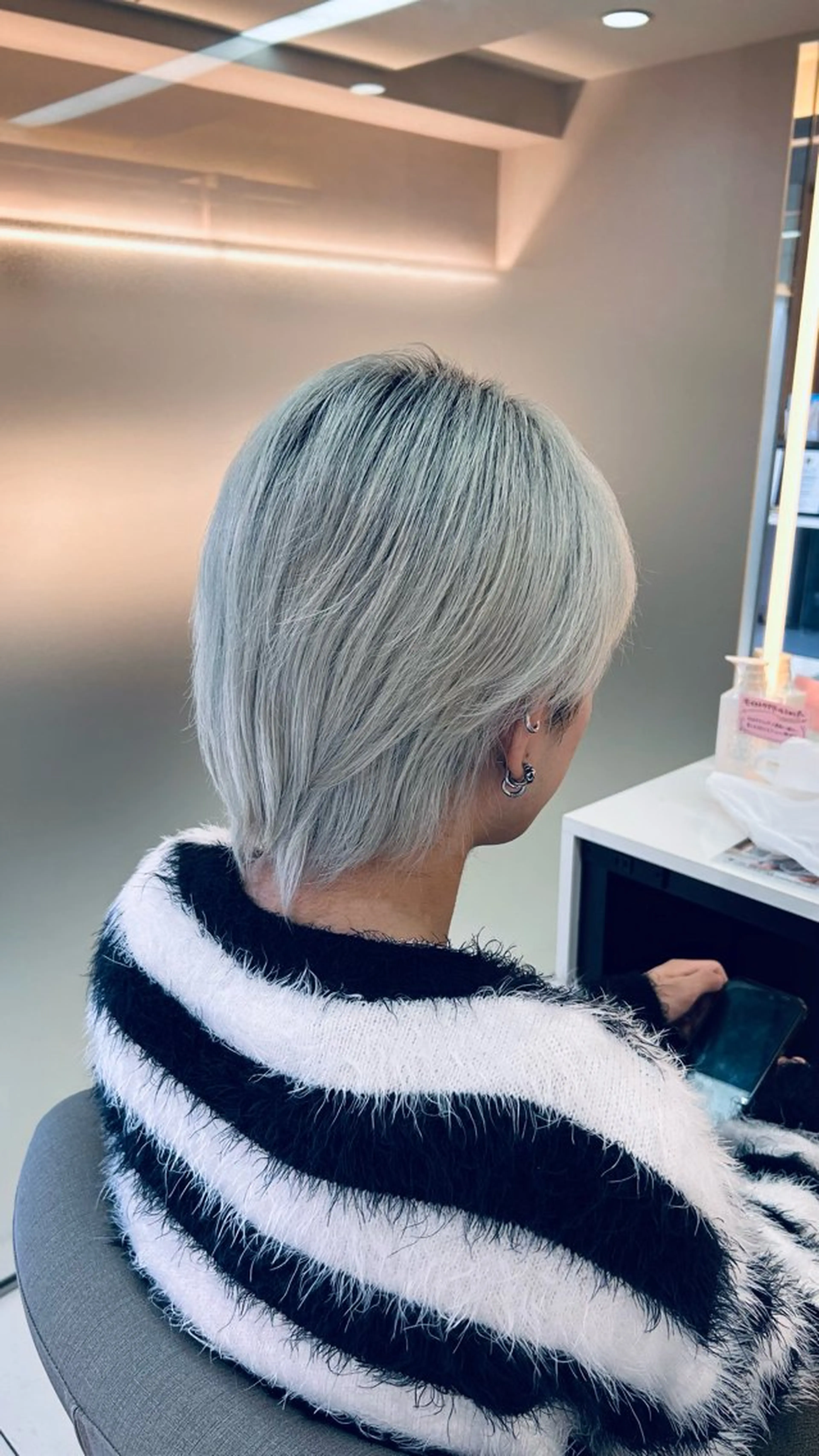 メンズ メンズブリーチ トリートメント コテ巻きパーマ/ 韓国レイヤー/ナオのヘアスタイル