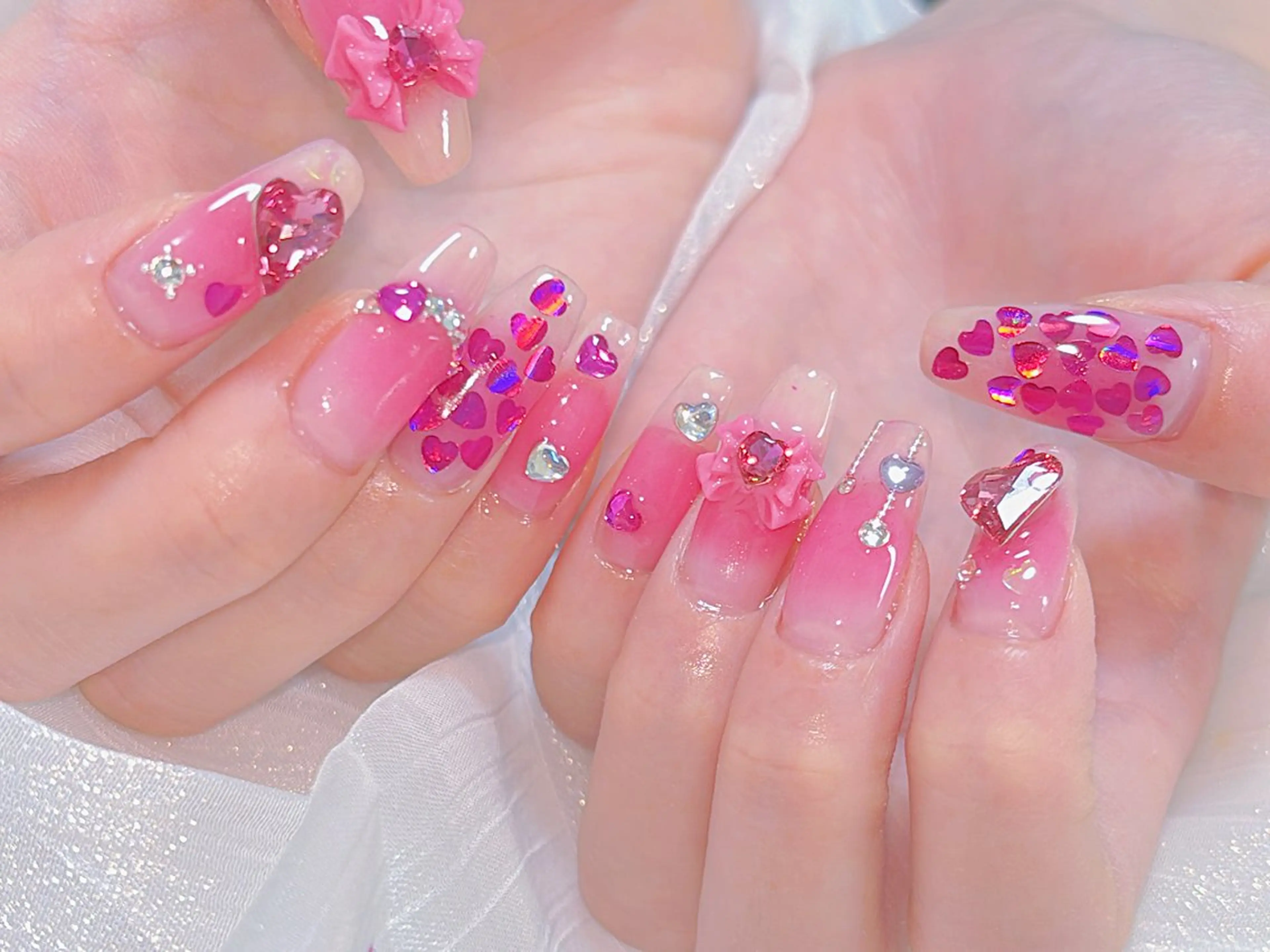 ネイル ネイルサロンエクラ 🫧Shizukaのネイルデザイン