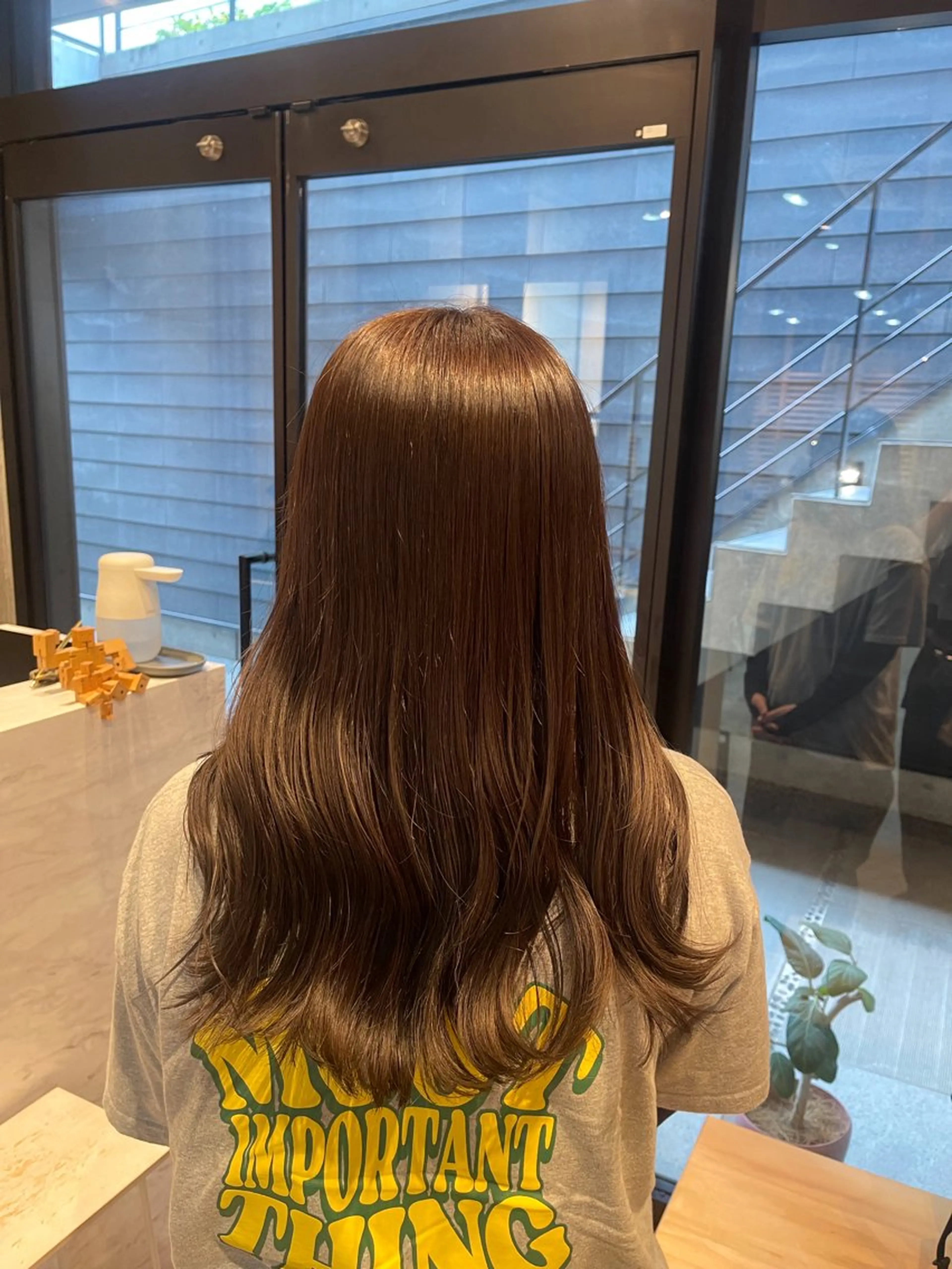 ロング カラー 愛莉/ラベンダー/ ベージュ/ブラウンのヘアスタイル