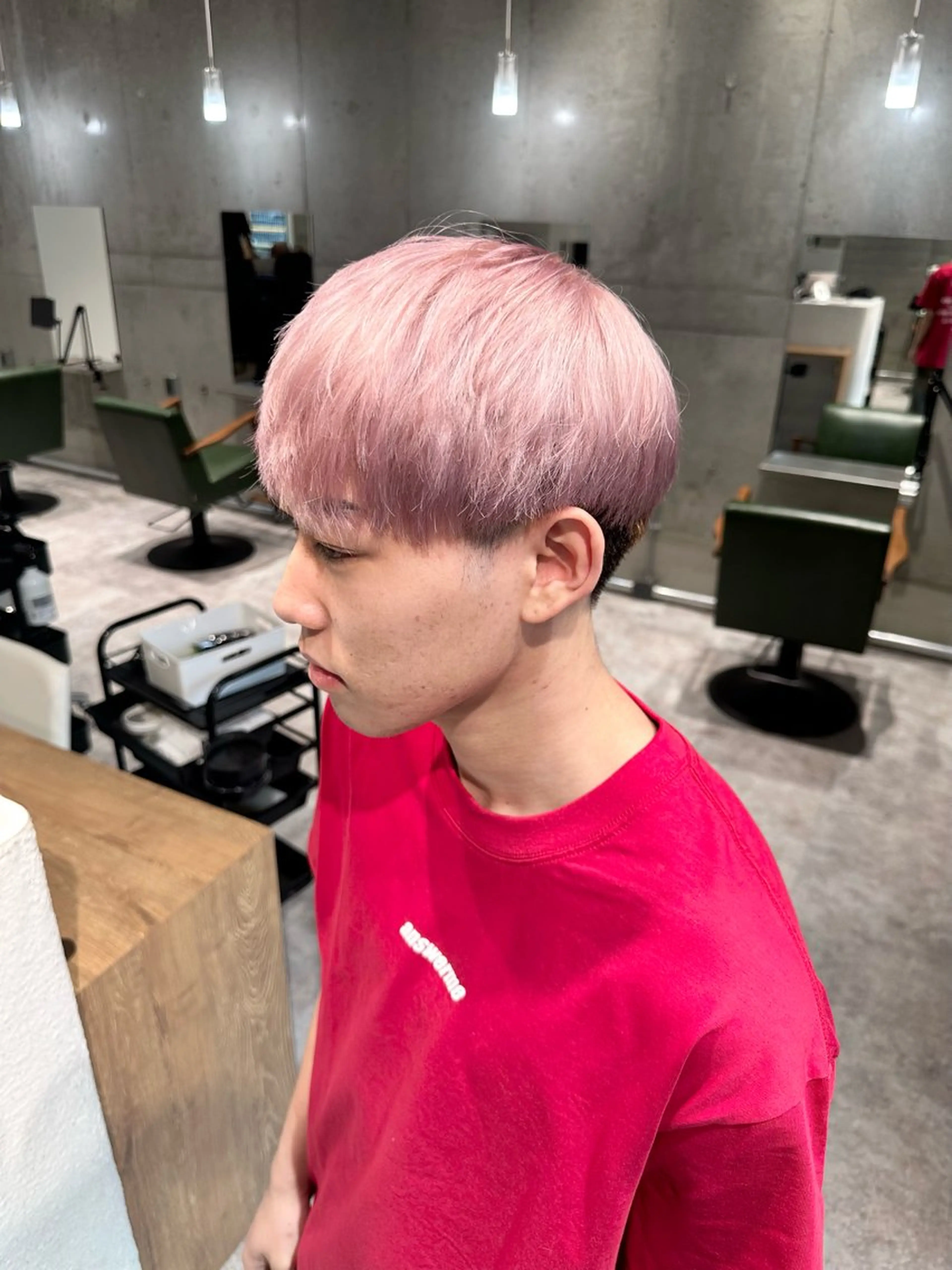 ショート カラー メンズ メンズブリーチ メンズハイトーン ブリーチ ハイトーンカラー MONIQA所属・🐲RYUKI メンズブリーチのヘアスタイル