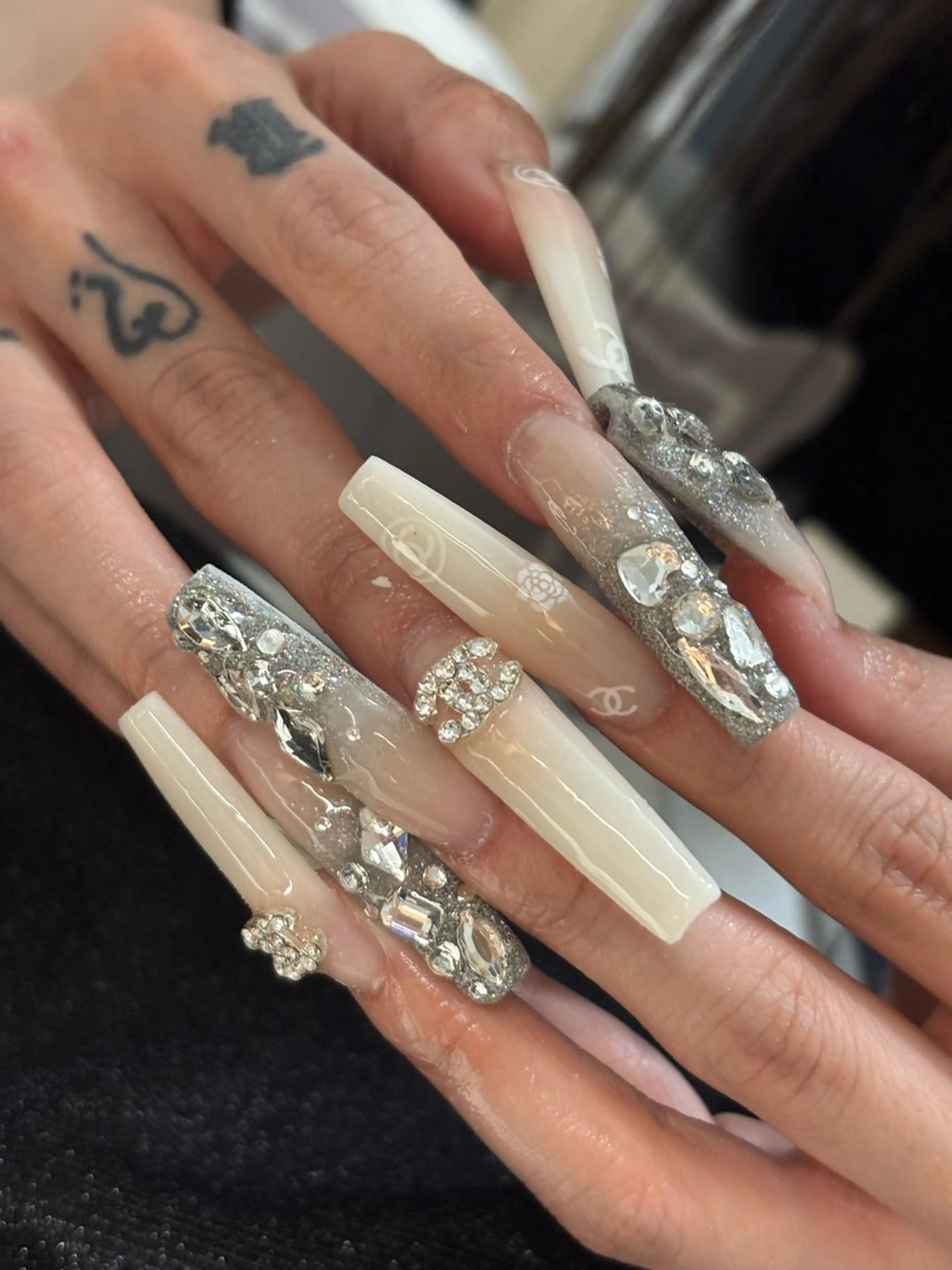 ネイル ハンドネイル ✴︎ Delightのネイルデザイン