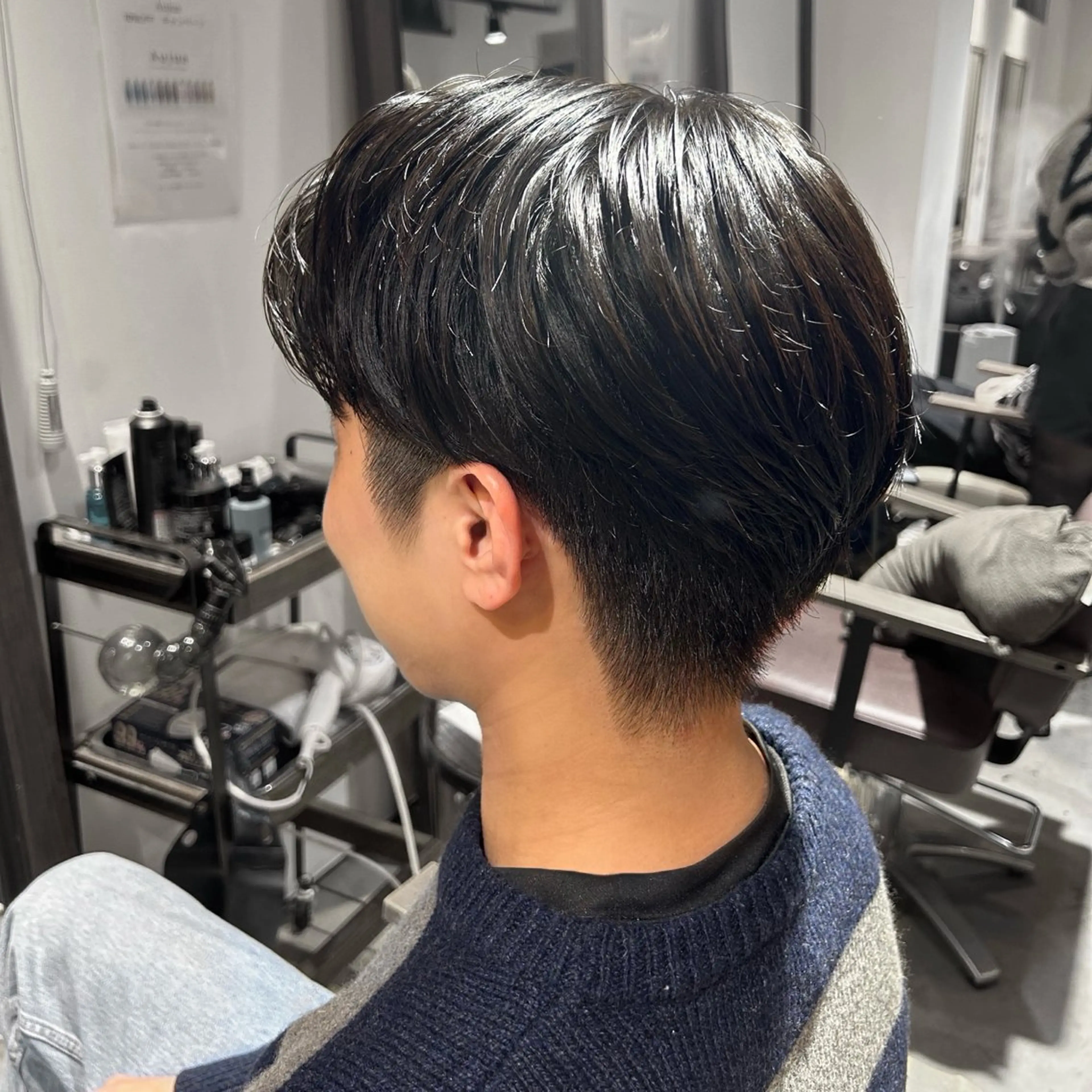 メンズ アイブロウ メンズパーマ メンズツイストパーマ 刈り上げ 波巻きパーマ メンズアイブロウ Any所属・メンズ専門美容師 MIUのヘアスタイル