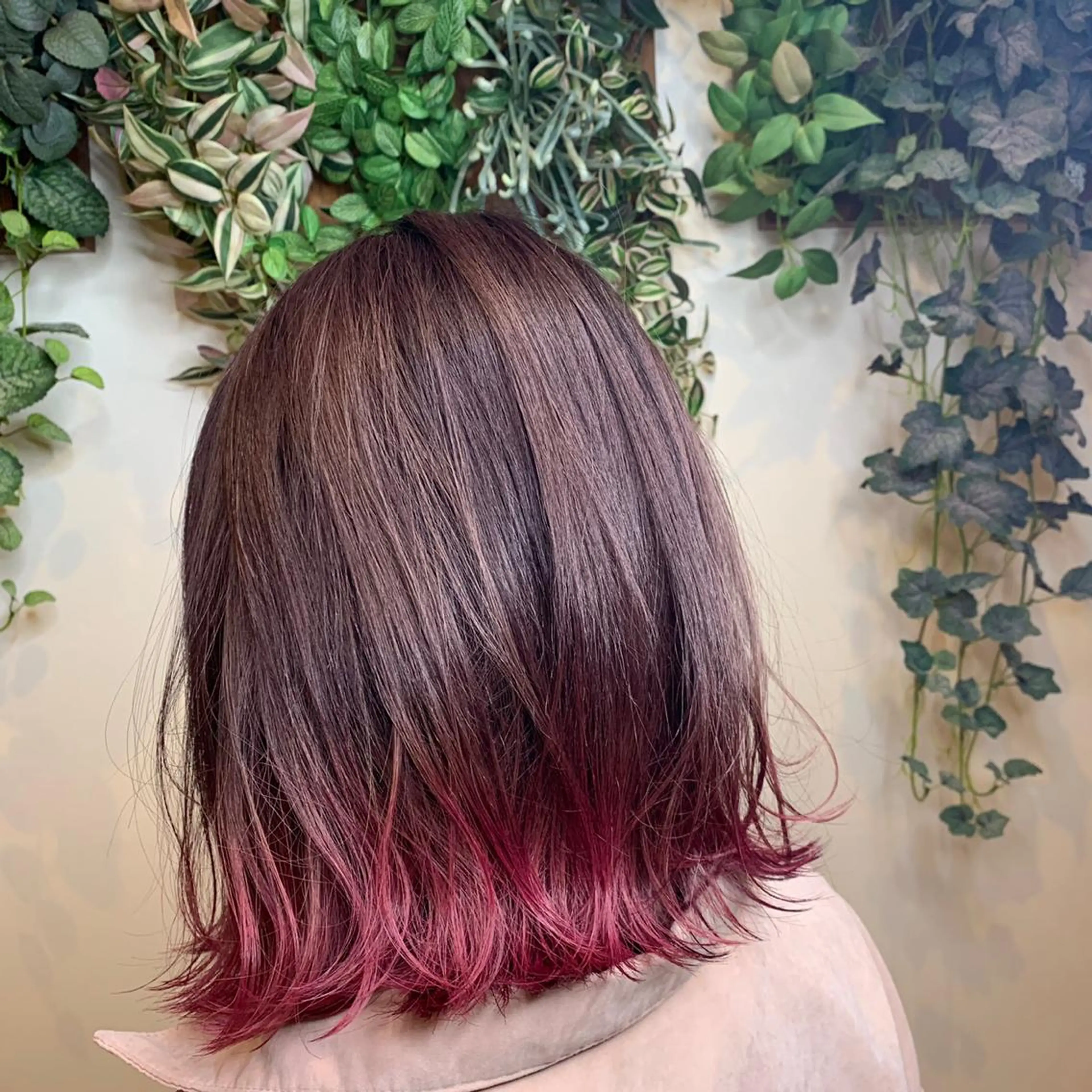 ミディアム カラー ヘアアレンジ キッズ マツエク・マツパ ブリーチ ピンクカラー ルビー カラーマツエク Luela堅田所属・田中 裕士のヘアスタイル