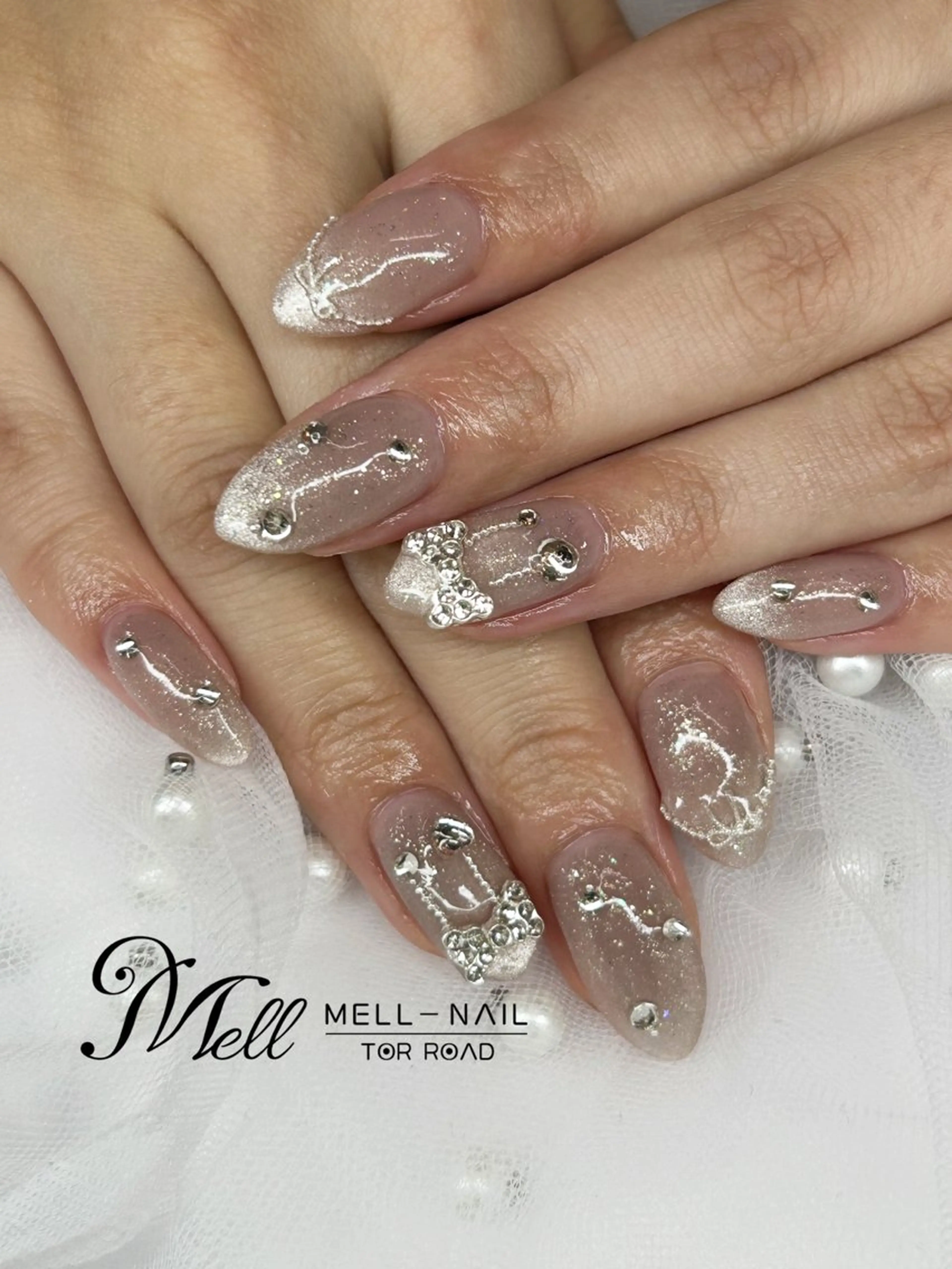 ネイル MELL-NAIL所属・Ayaka. MELL-NAILのネイルデザイン