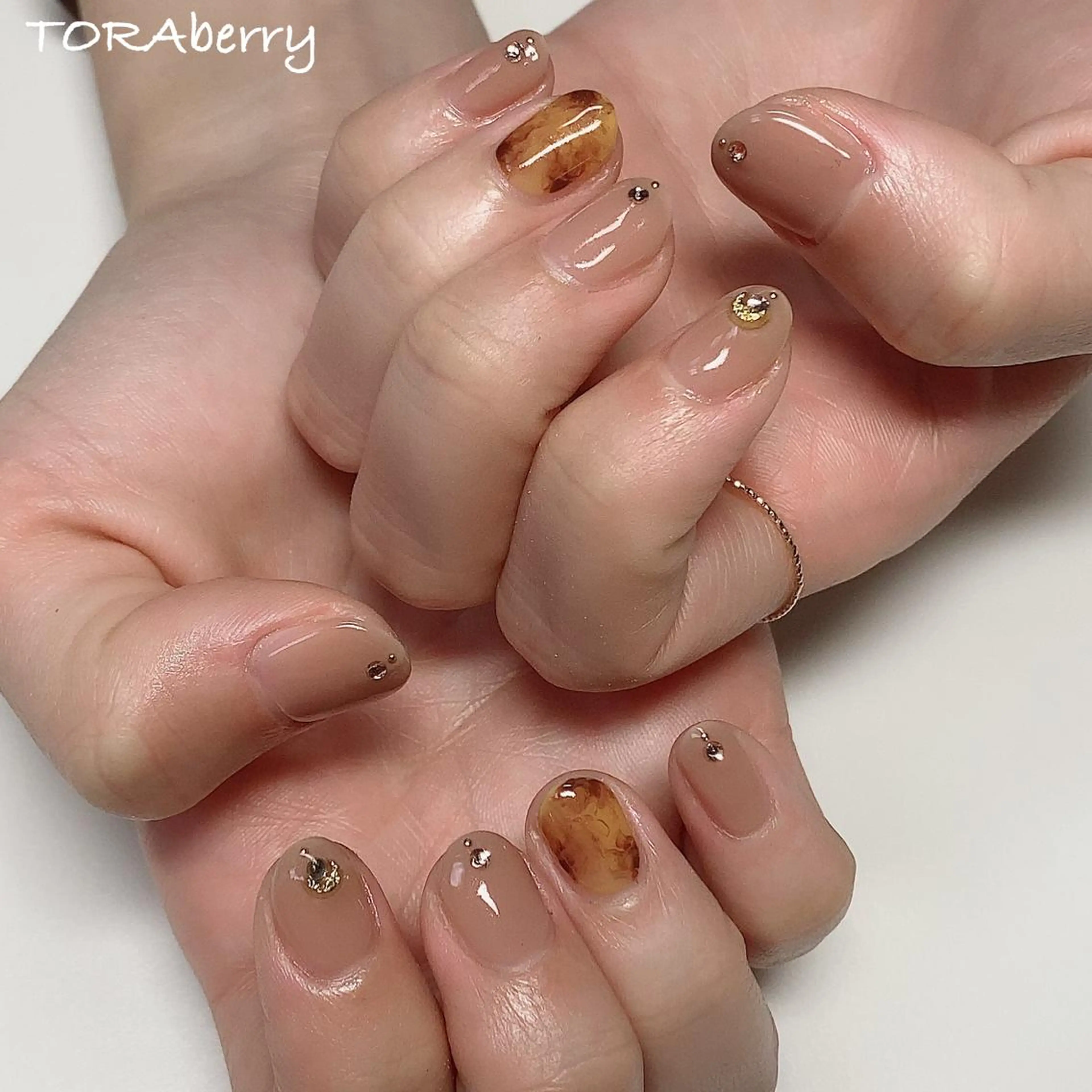 ネイル べっ甲ネイル ハンドネイル ネイリスト なつみのネイルデザイン