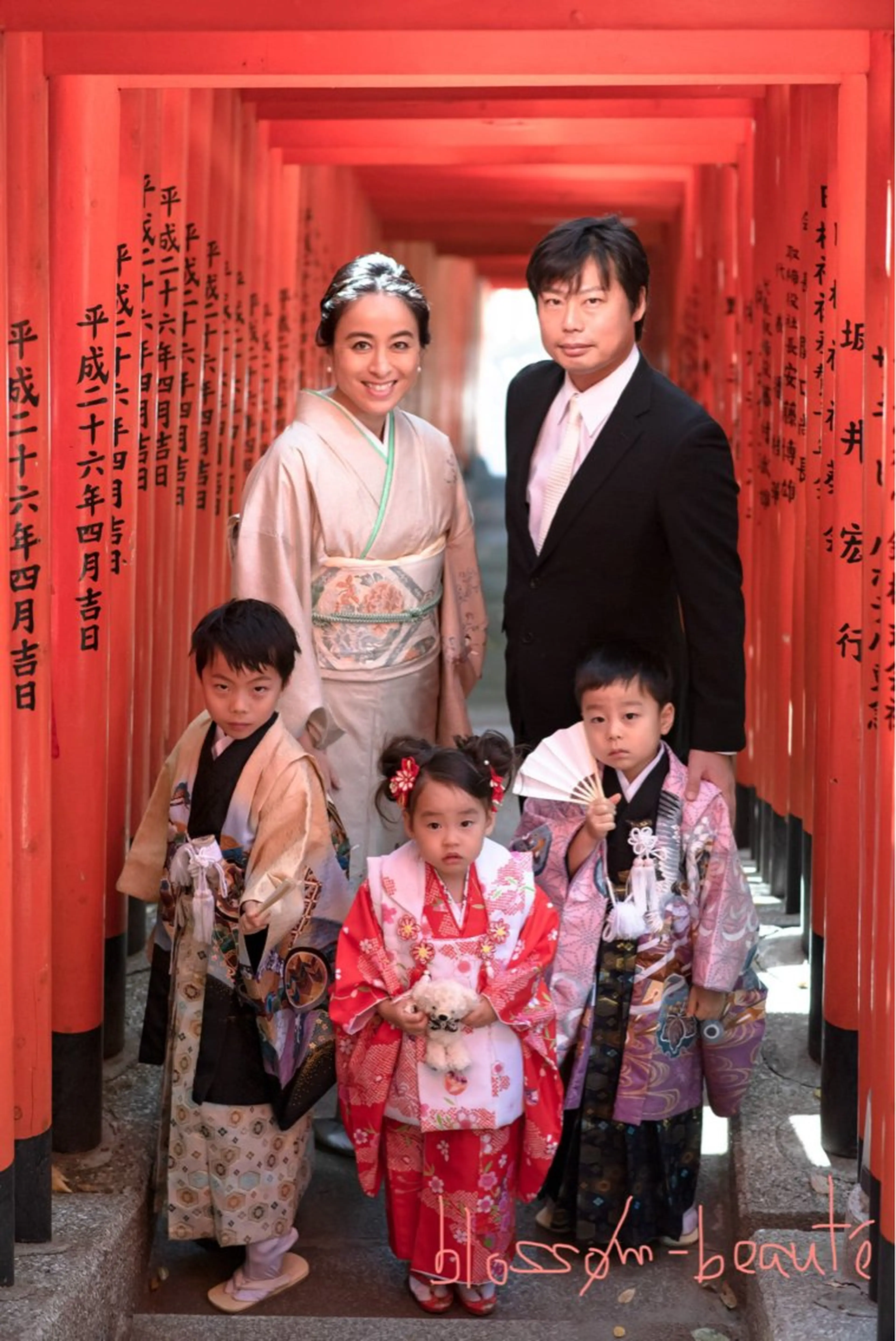 七五三パック【3歳】　＋ロケーション撮影付き　　　　　　セット・メイク・着付込+1時間のロケーションフォト全データ付の写真