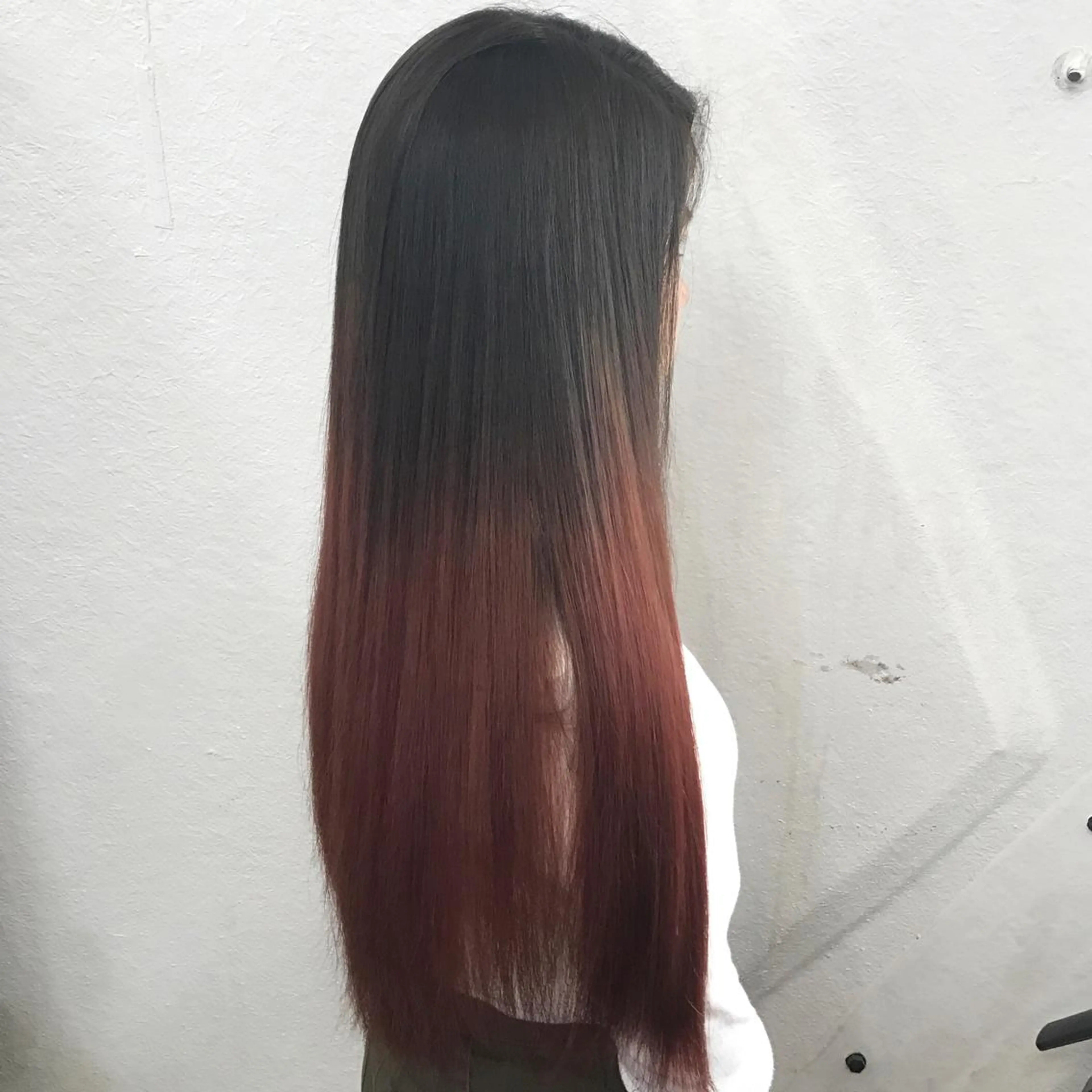 ロング カラー ブリーチ グラデーションカラー レッドカラー サロウィン所属・K-POP好き美容師 🇰🇷Kai.Yのヘアスタイル