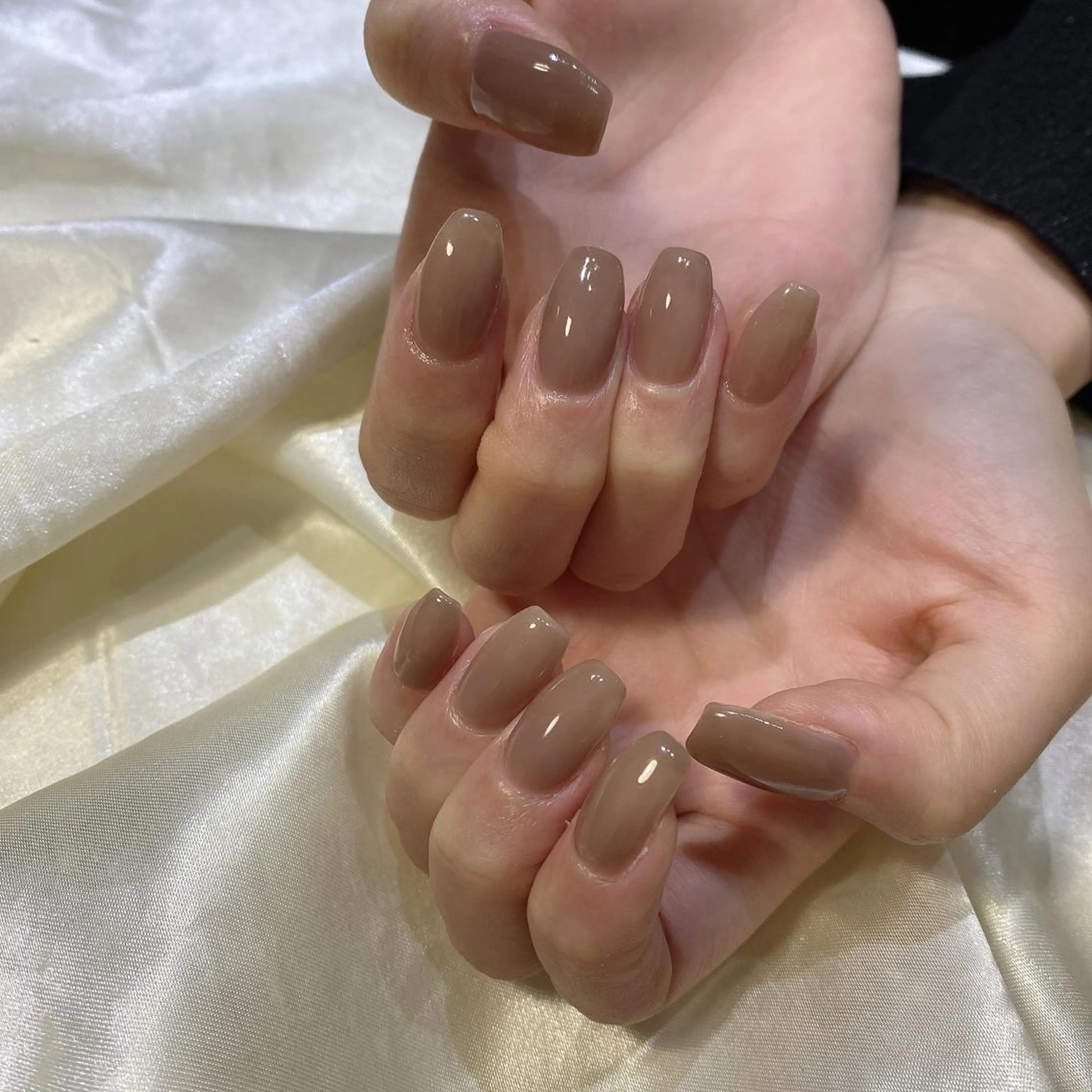 ネイル ハンドネイル 西岡 杏のネイルデザイン