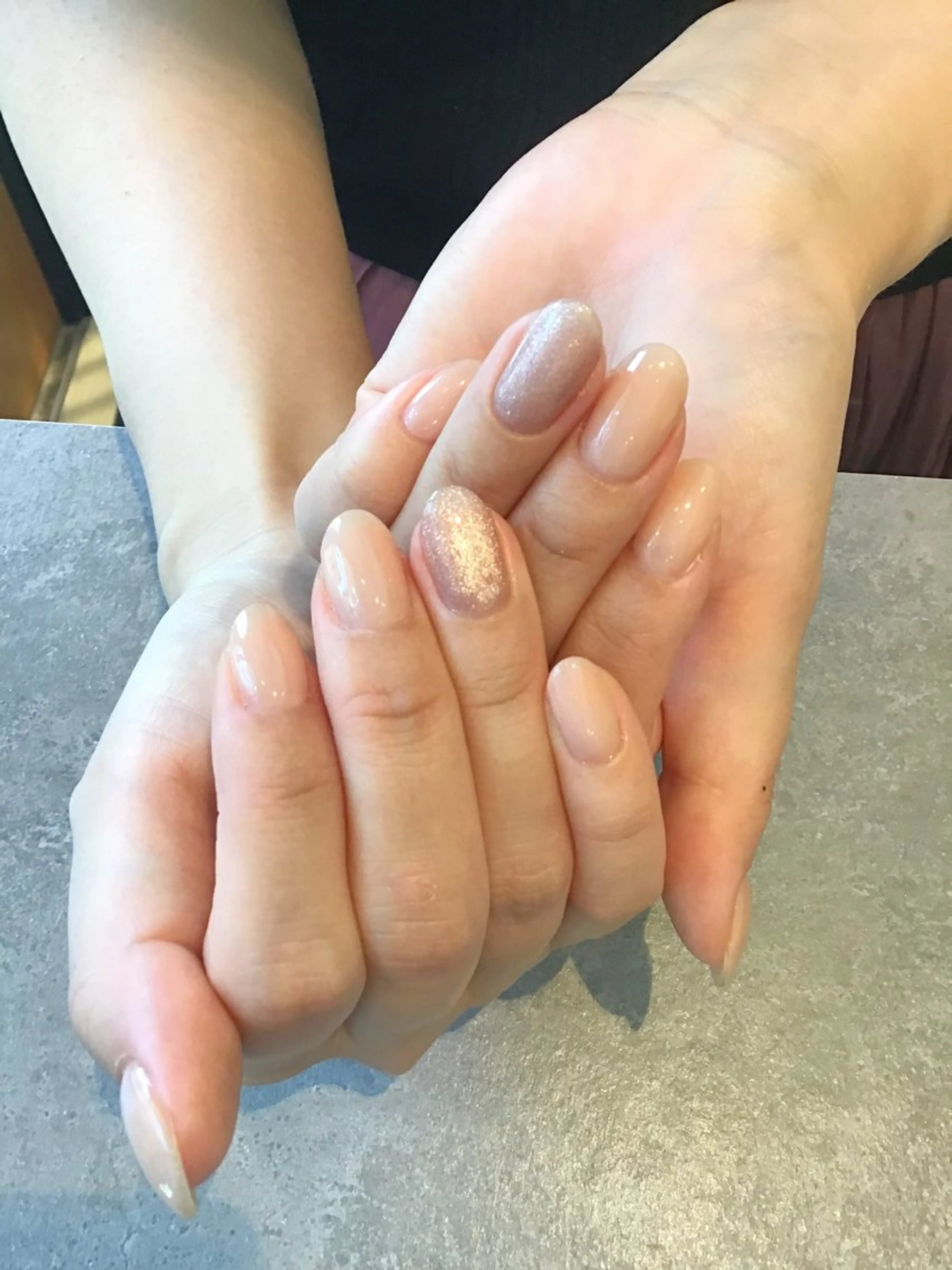 ネイル ジェルネイル マグネットネイル ワンカラーネイル パラジェル Nest 岩崎のネイルデザイン