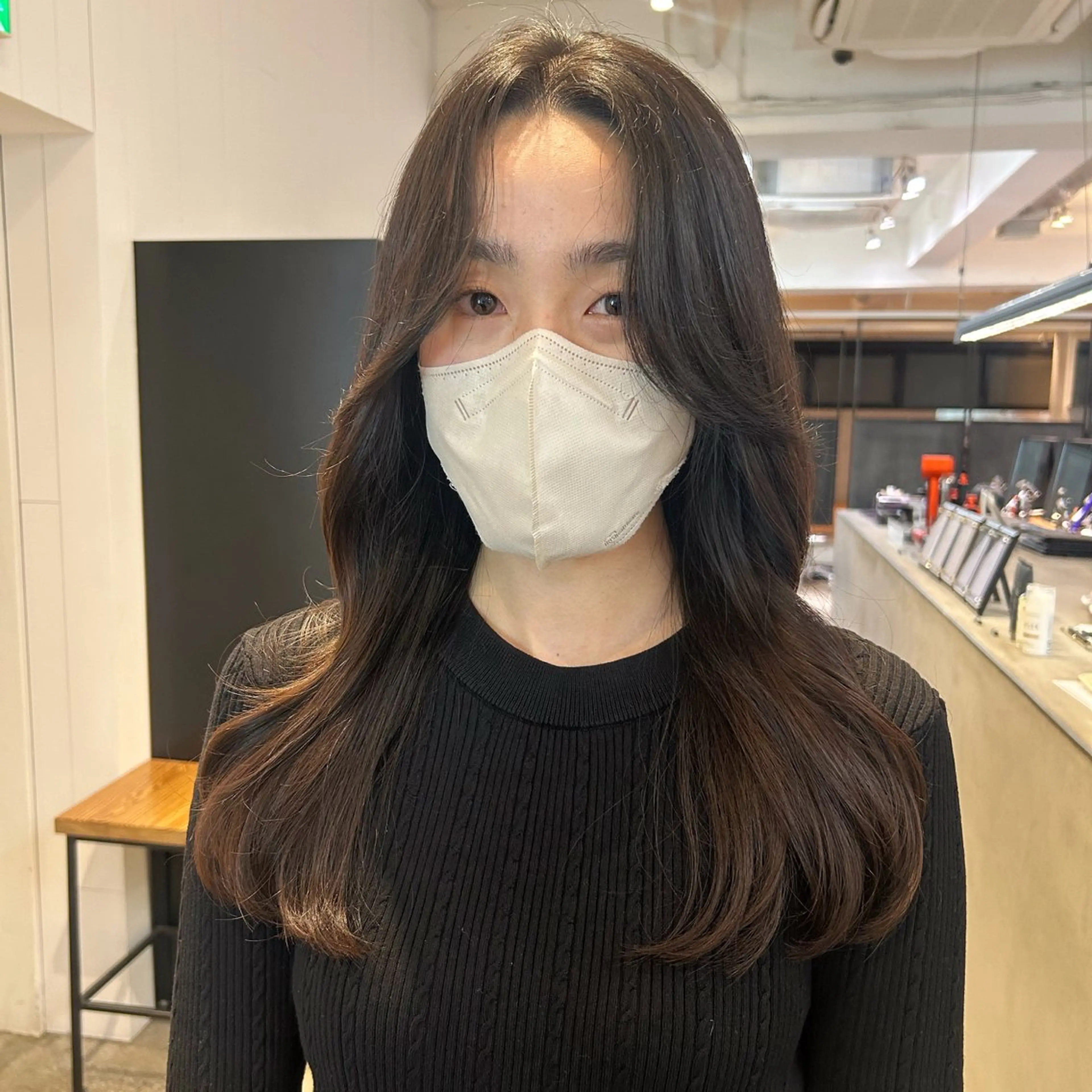 ロング エミリ / オリーブカラーのヘアスタイル