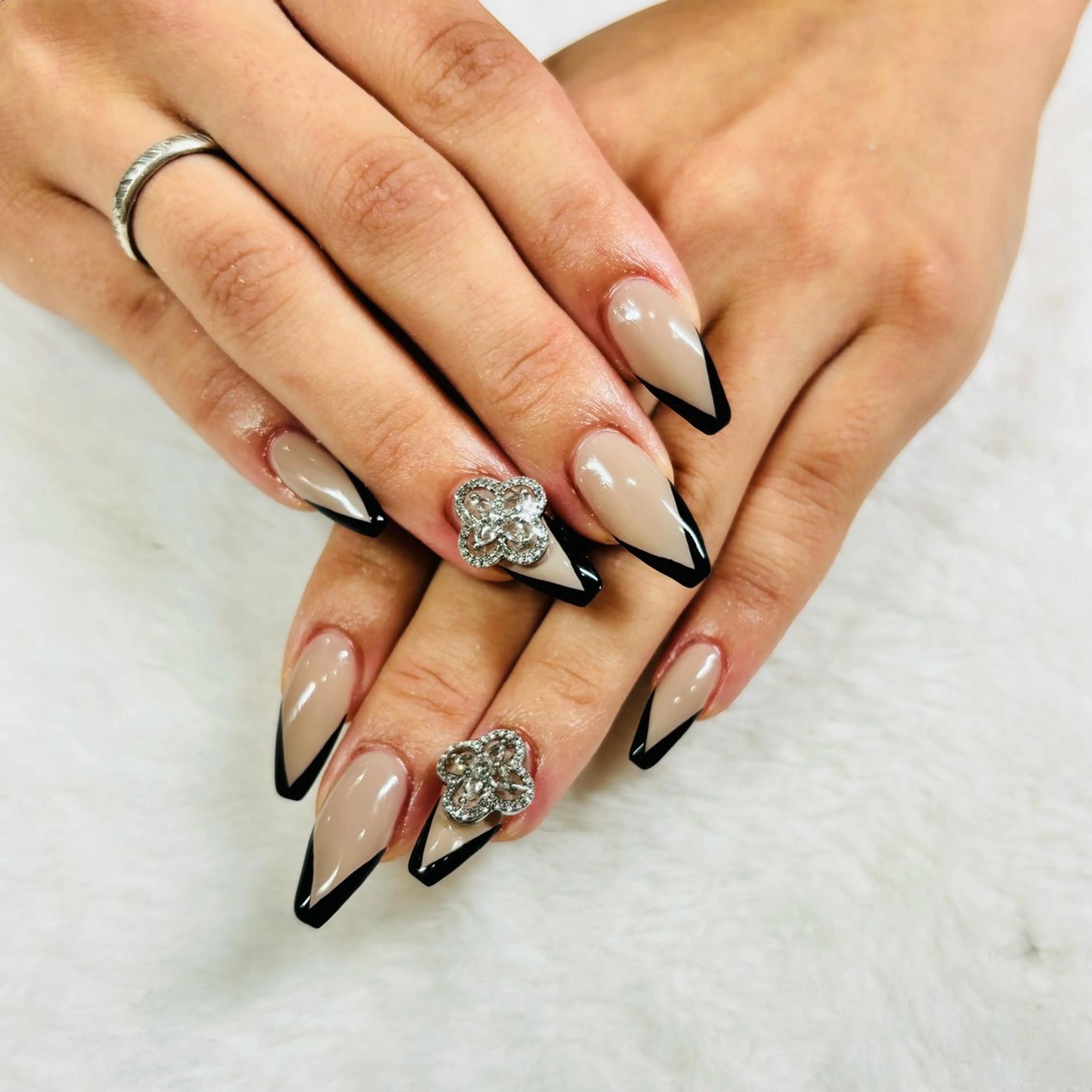 ネイル フレンチネイル AngelCoco Tabataのネイルデザイン