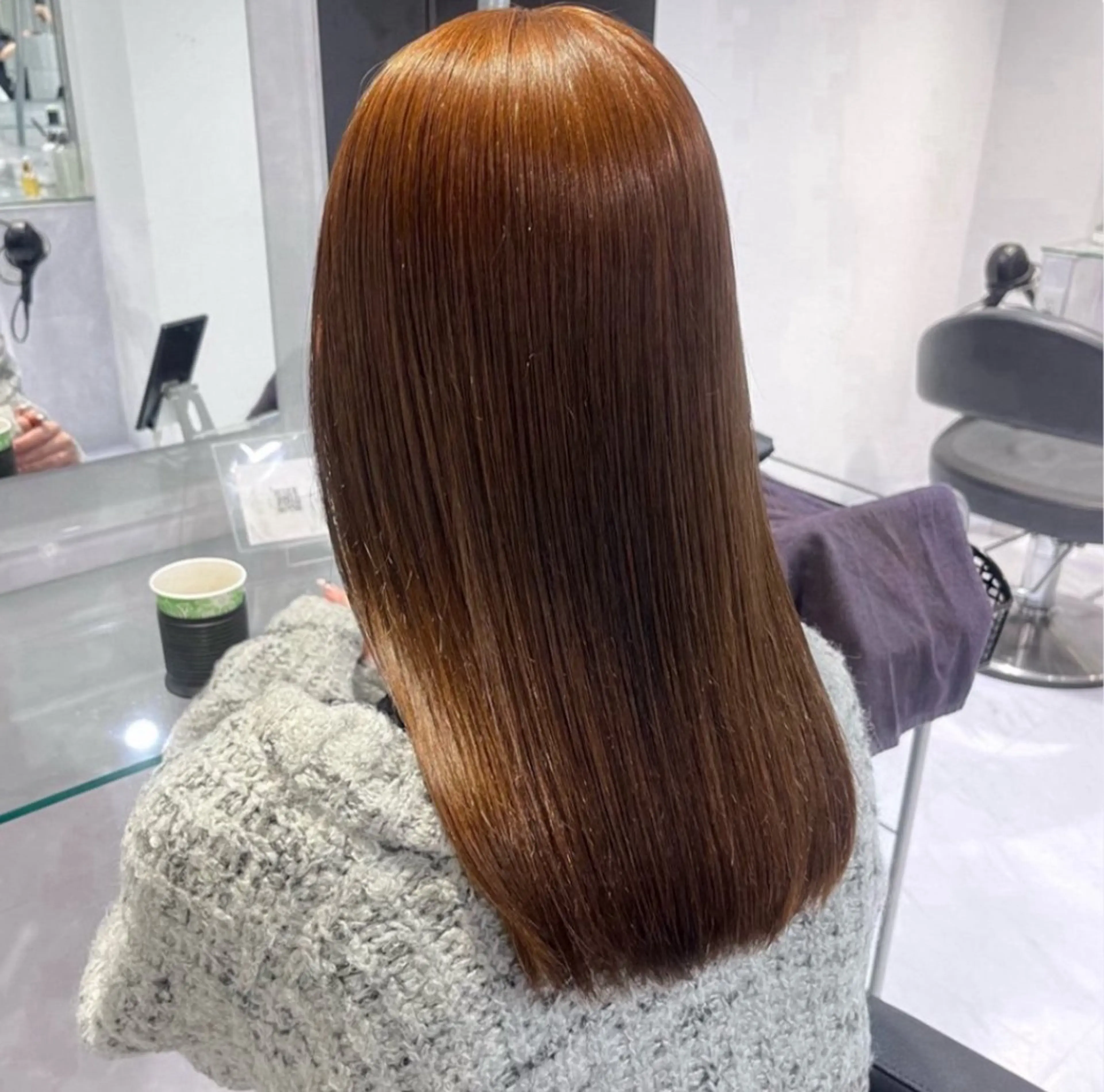 セミロング カラー 🫧うる艶トレンド 🫧透明感カラーのヘアスタイル