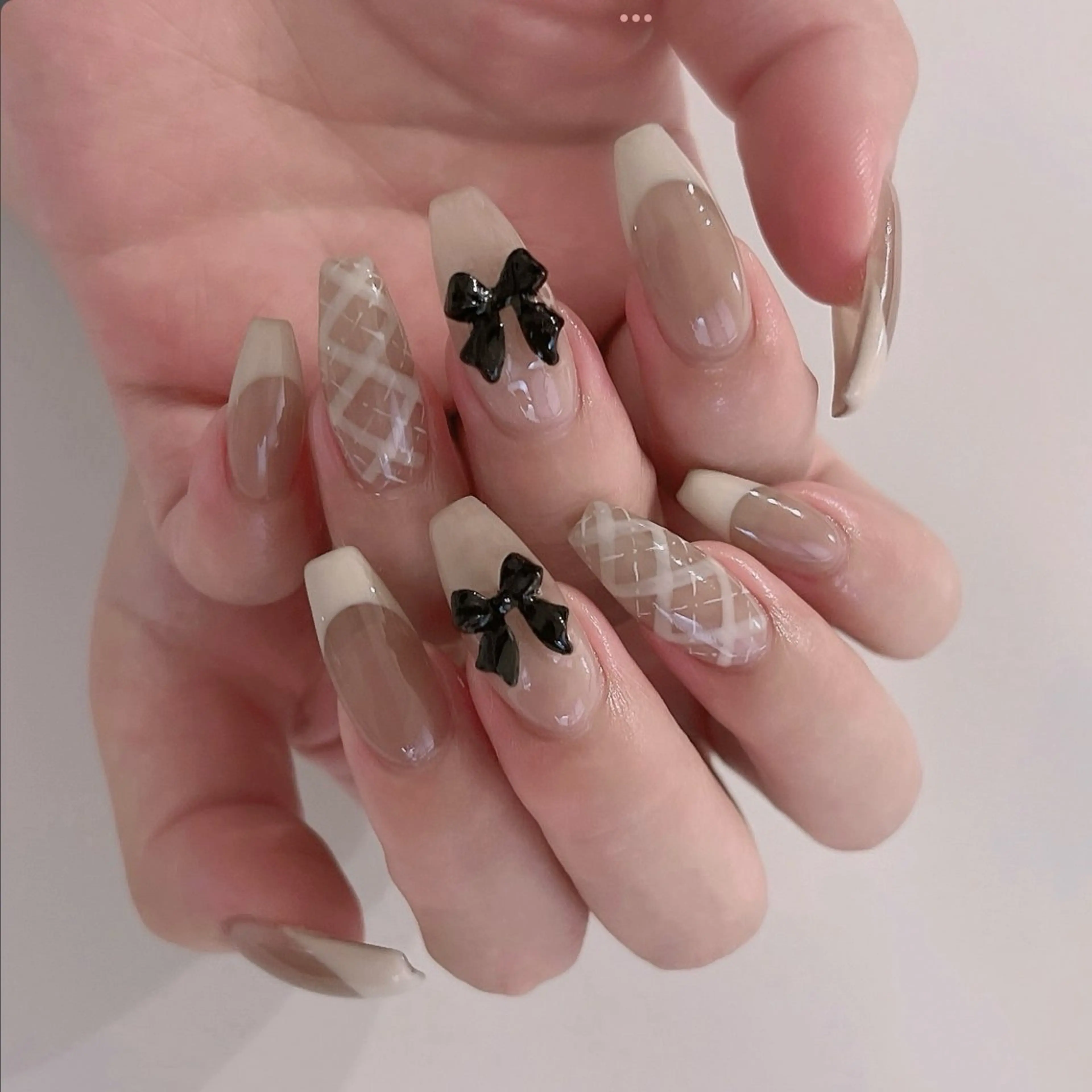 ネイル J&C Nail Salon吉祥寺所属・YU KIのネイルデザイン