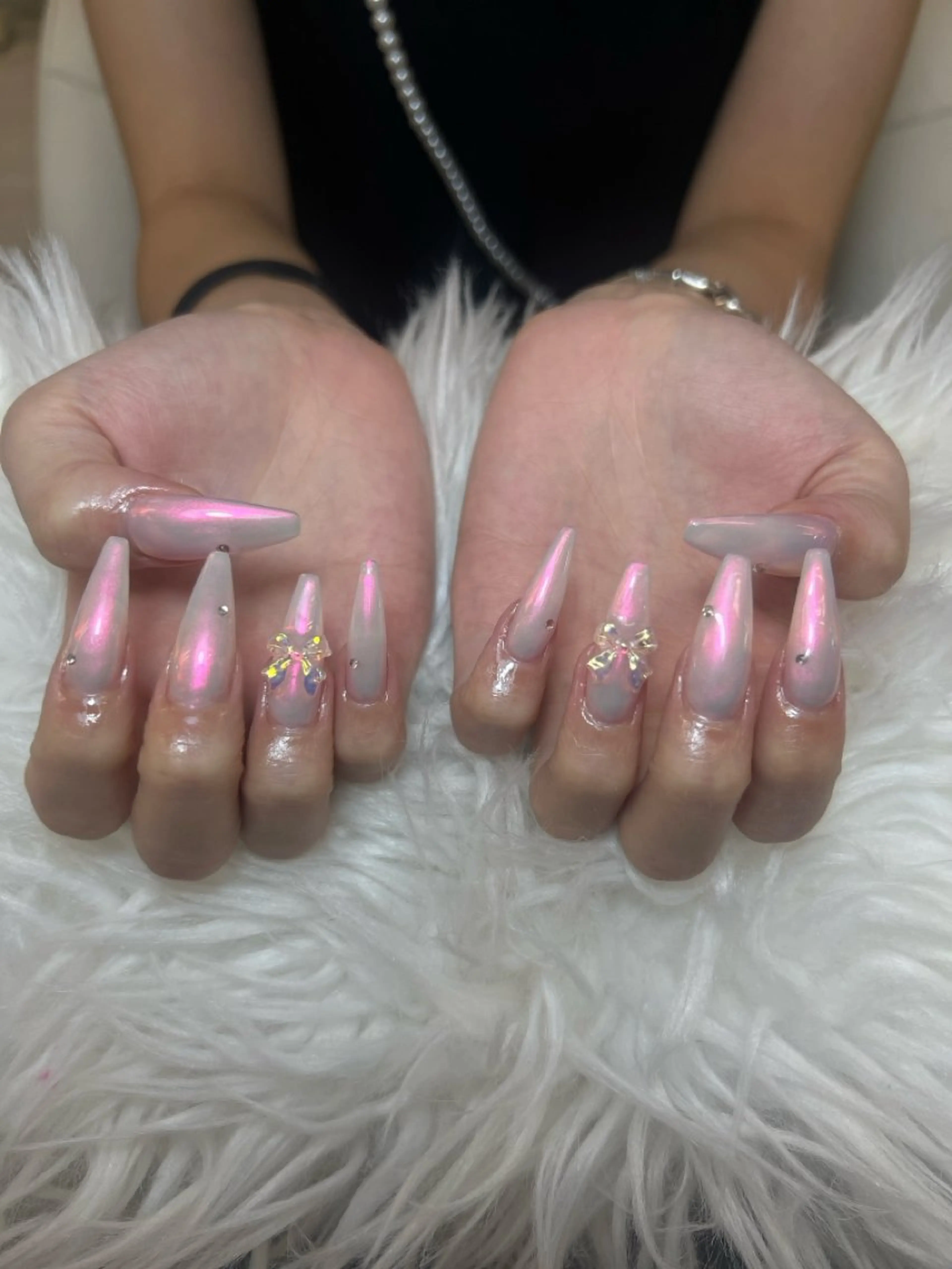 ネイル アートネイル オーロラネイル チークネイル 長さ出し フットネイル ハンドネイル ハンドケア Noiranail_ studio川越西口のネイルデザイン