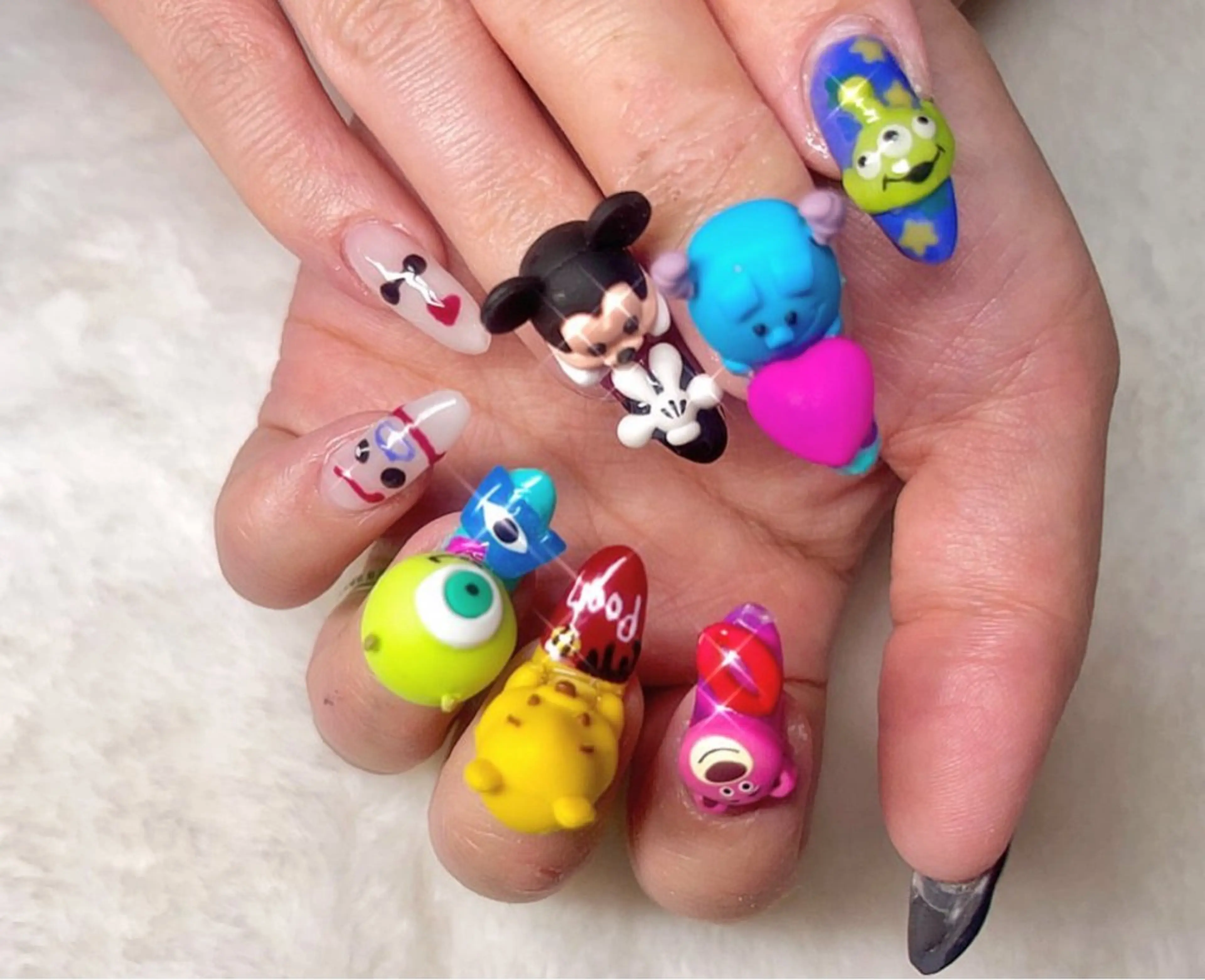 セミロング kurumi nailのネイルデザイン