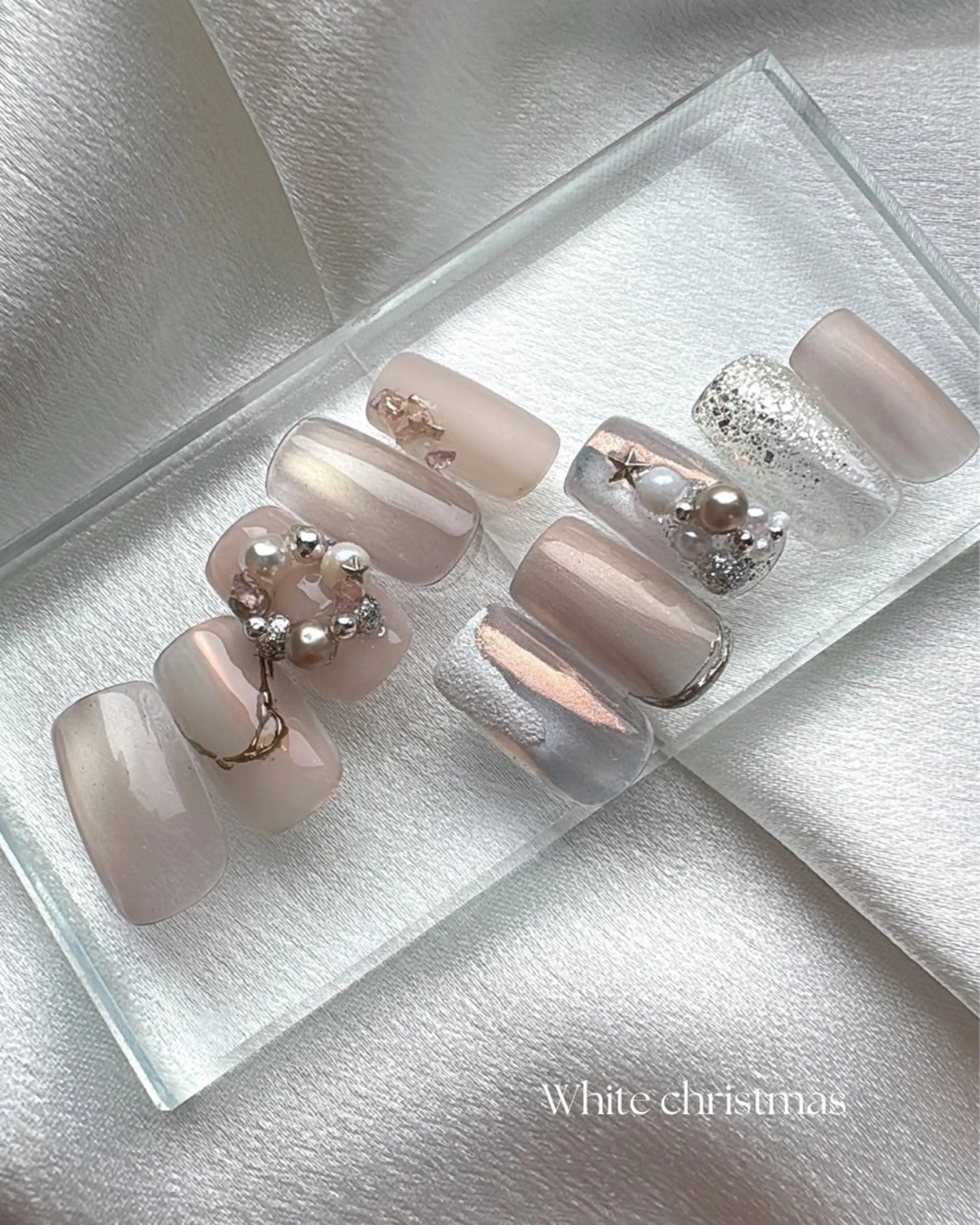 ネイル 冬ネイル クリスマス ハンドネイル ハンドケア LI’A NAIL SALON所属・LIAnail MOEのネイルデザイン