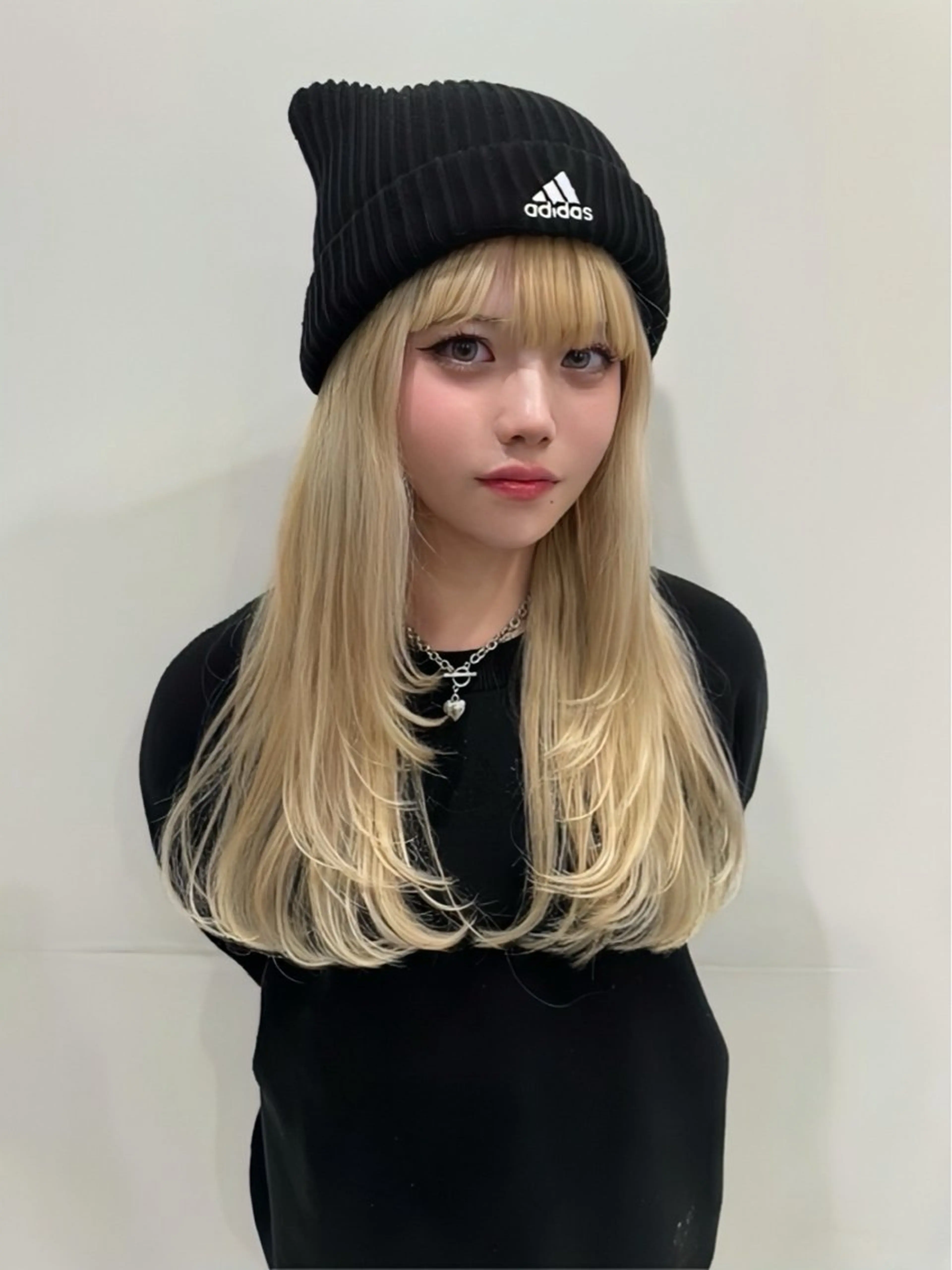 ロング カラー ヘアアレンジ カット ヘアカラー トリートメント ヘッドスパ ヘアセット 韓国レイヤーカット /韓国トレンドカラーのヘアスタイル