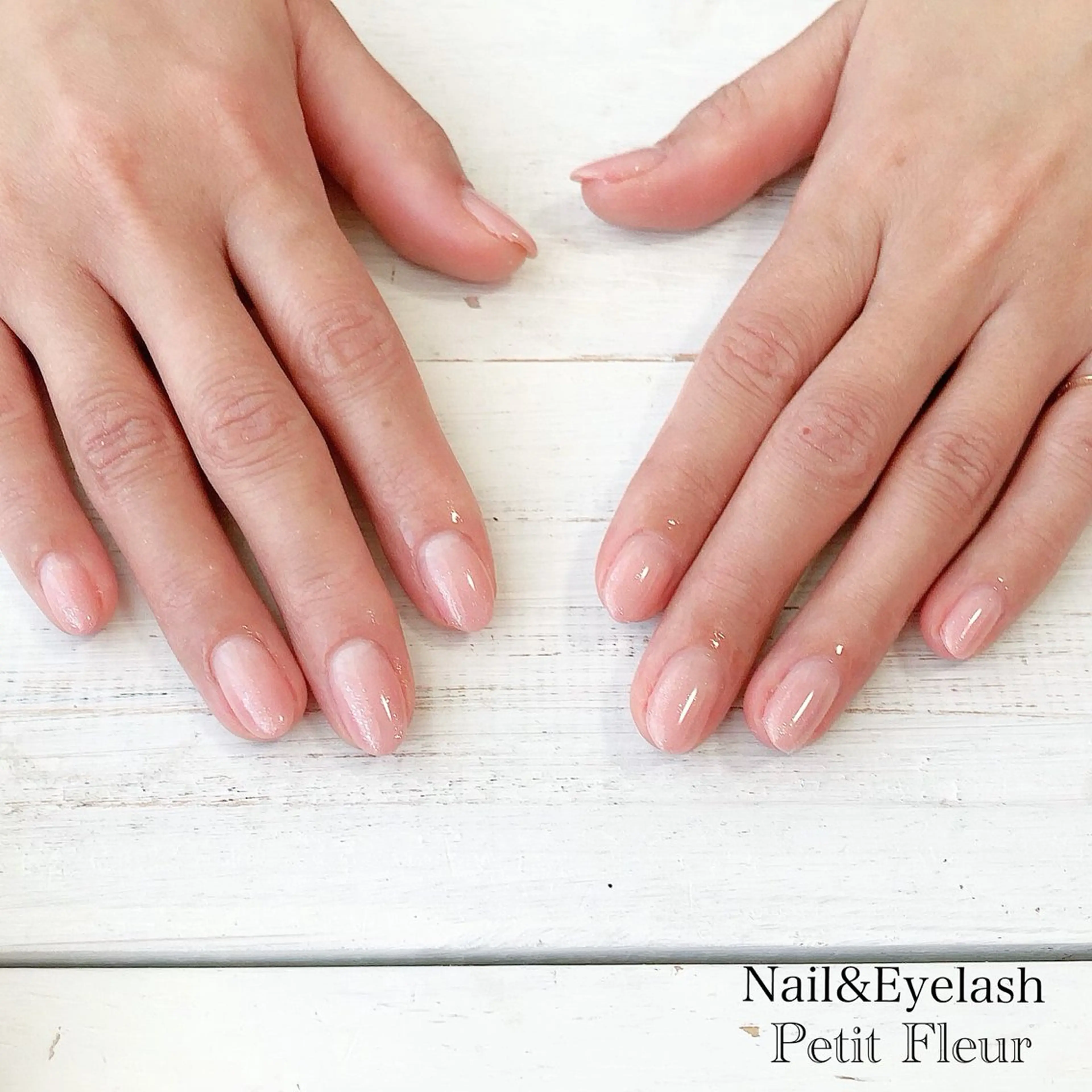 ネイル Petit Fleur所属・青柳 亜梨奈のマツエク・マツパデザイン