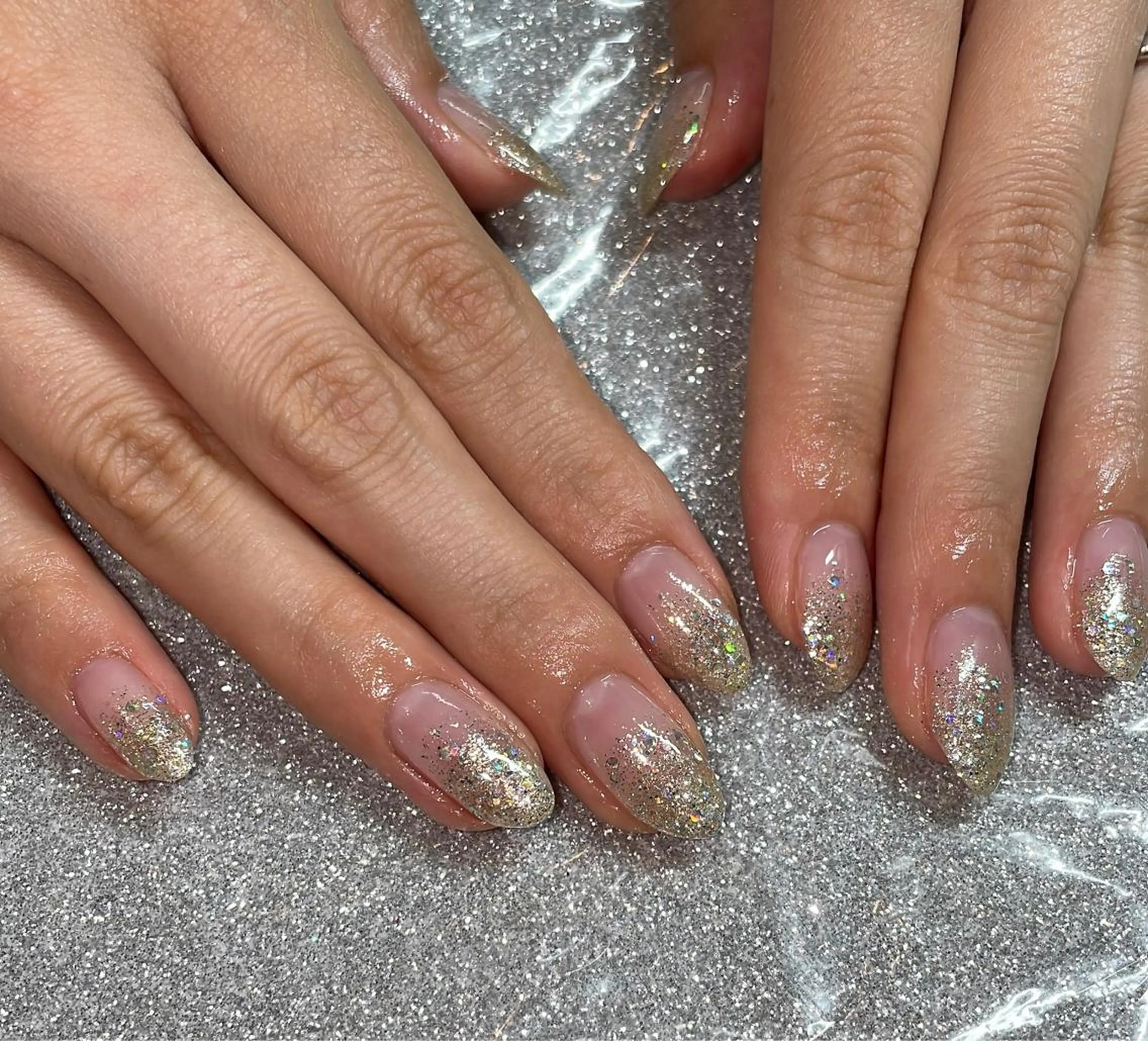 ネイル VIERU 🌈🎀💖のネイルデザイン