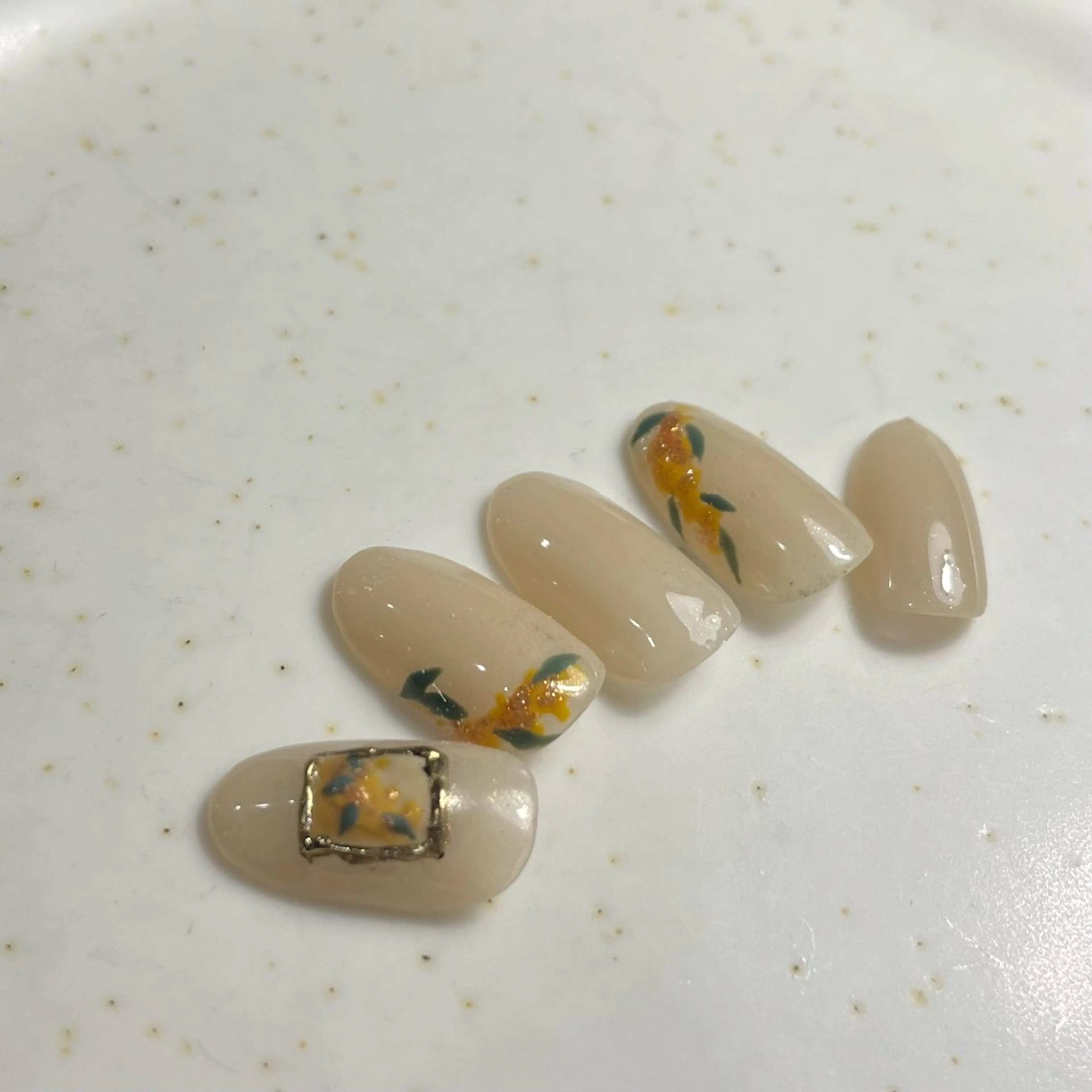 ネイル アートネイル repos mikuのネイルデザイン