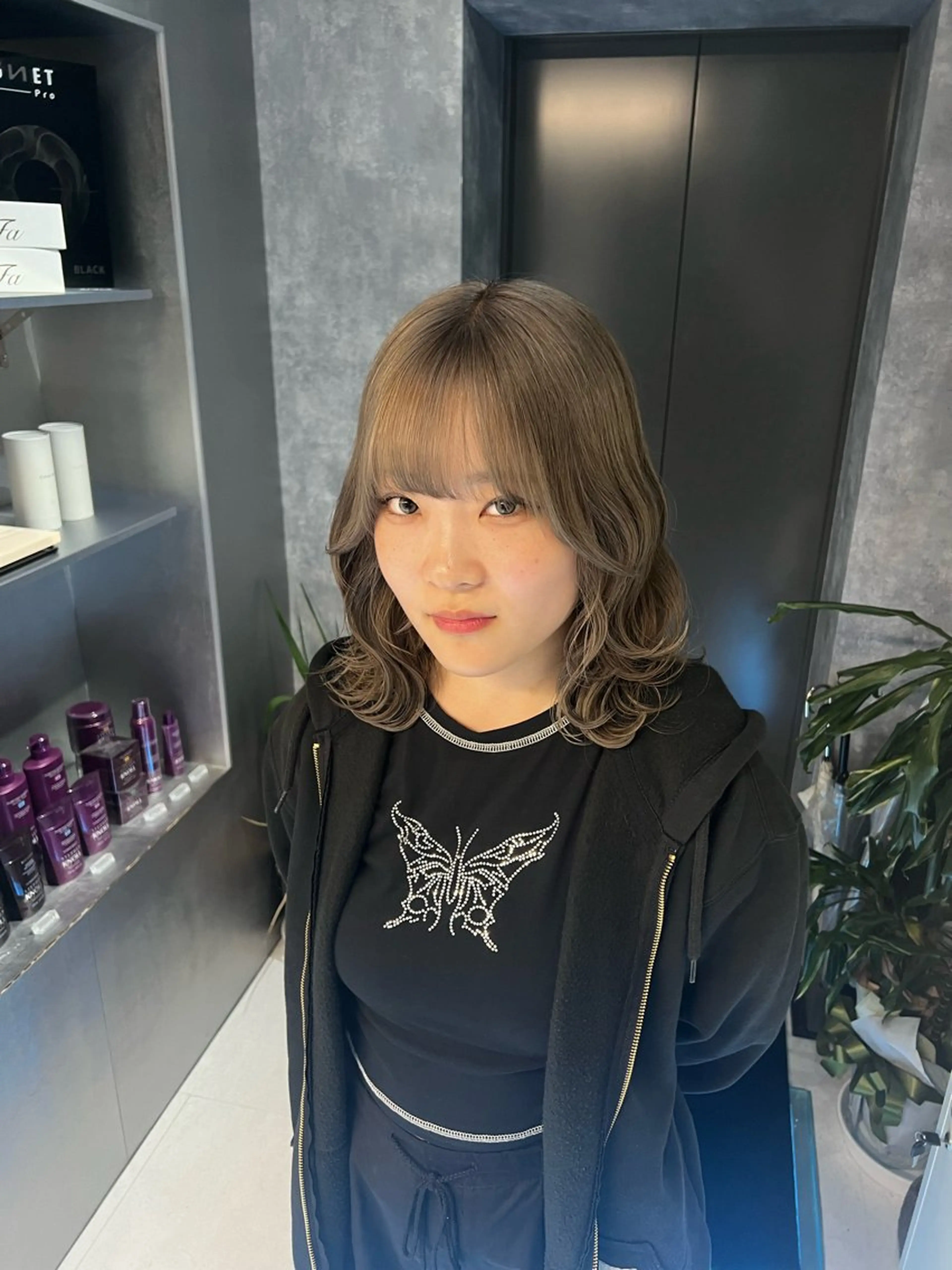 ミディアム カラー ヘアアレンジ ヘアカラー トリートメント ヘアセット 👑垢抜け韓国ヘア ハッシュカット唯澄のヘアスタイル