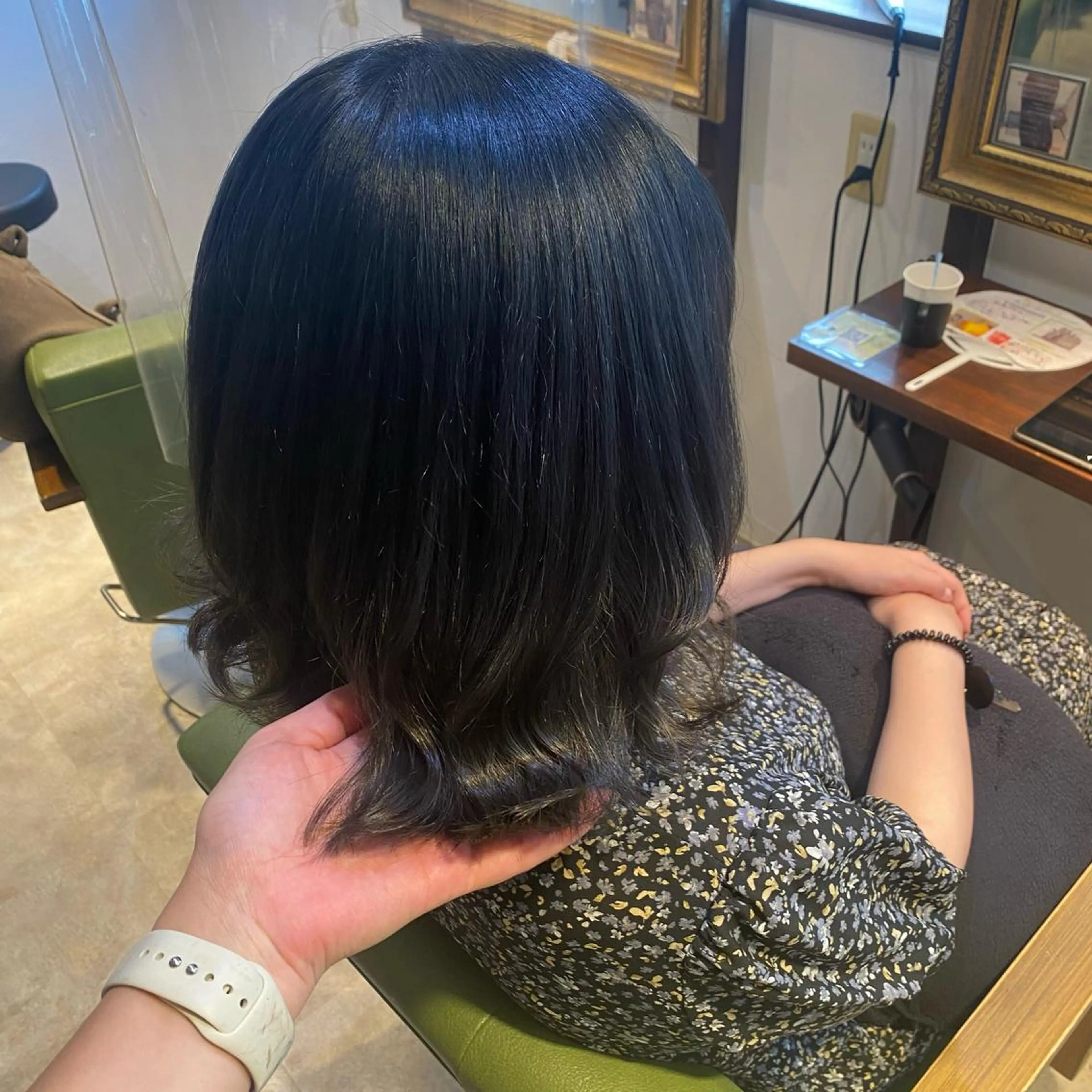 カラー 黒髪 ブリーチ ブルーカラー ブルーブラック カット ヘアカラー トリートメント 🫧透明感カラー 🫧 ジルバ清水南海のヘアスタイル