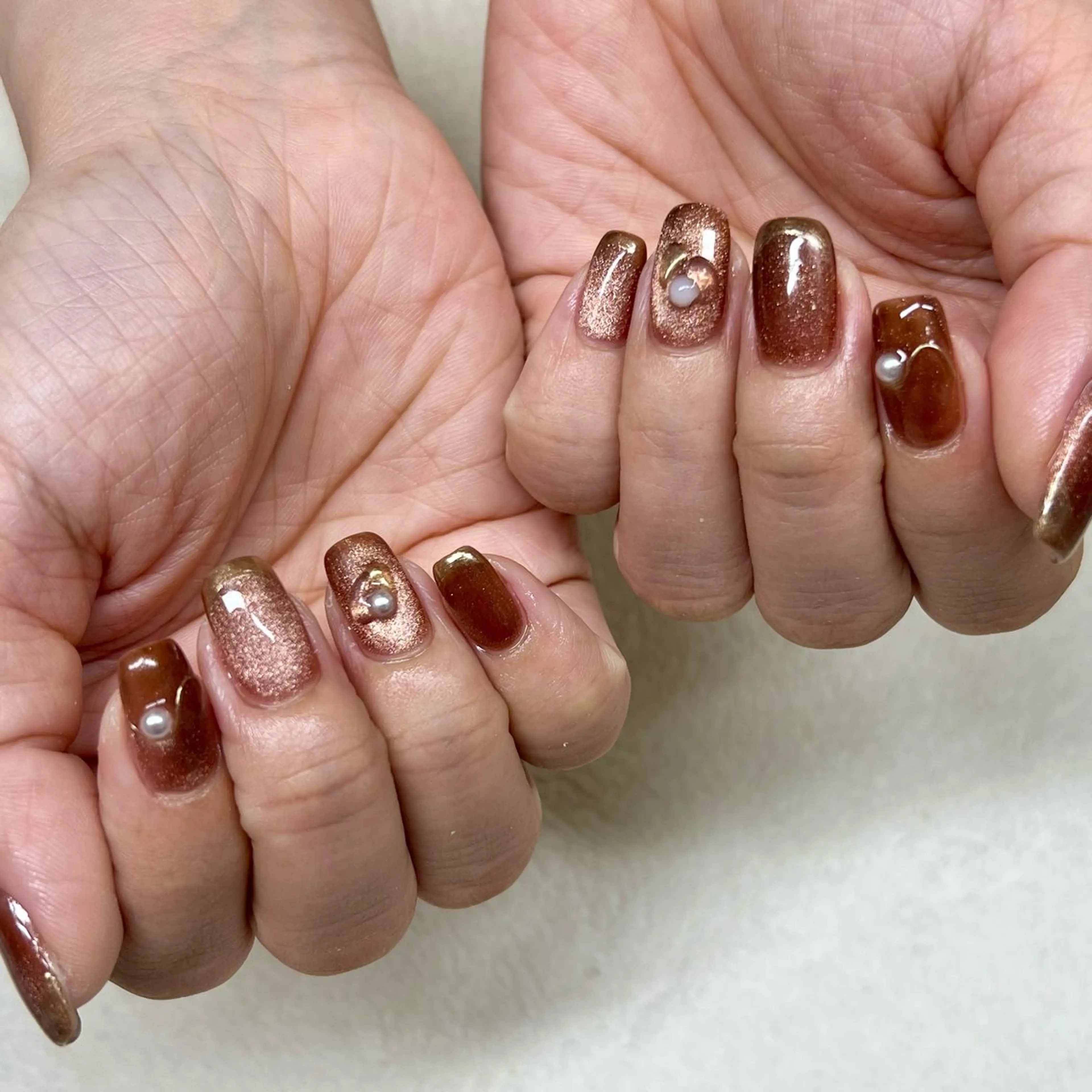 ネイル ハンドネイル ふる〜る所属・鈴木 彩加のマツエク・マツパデザイン