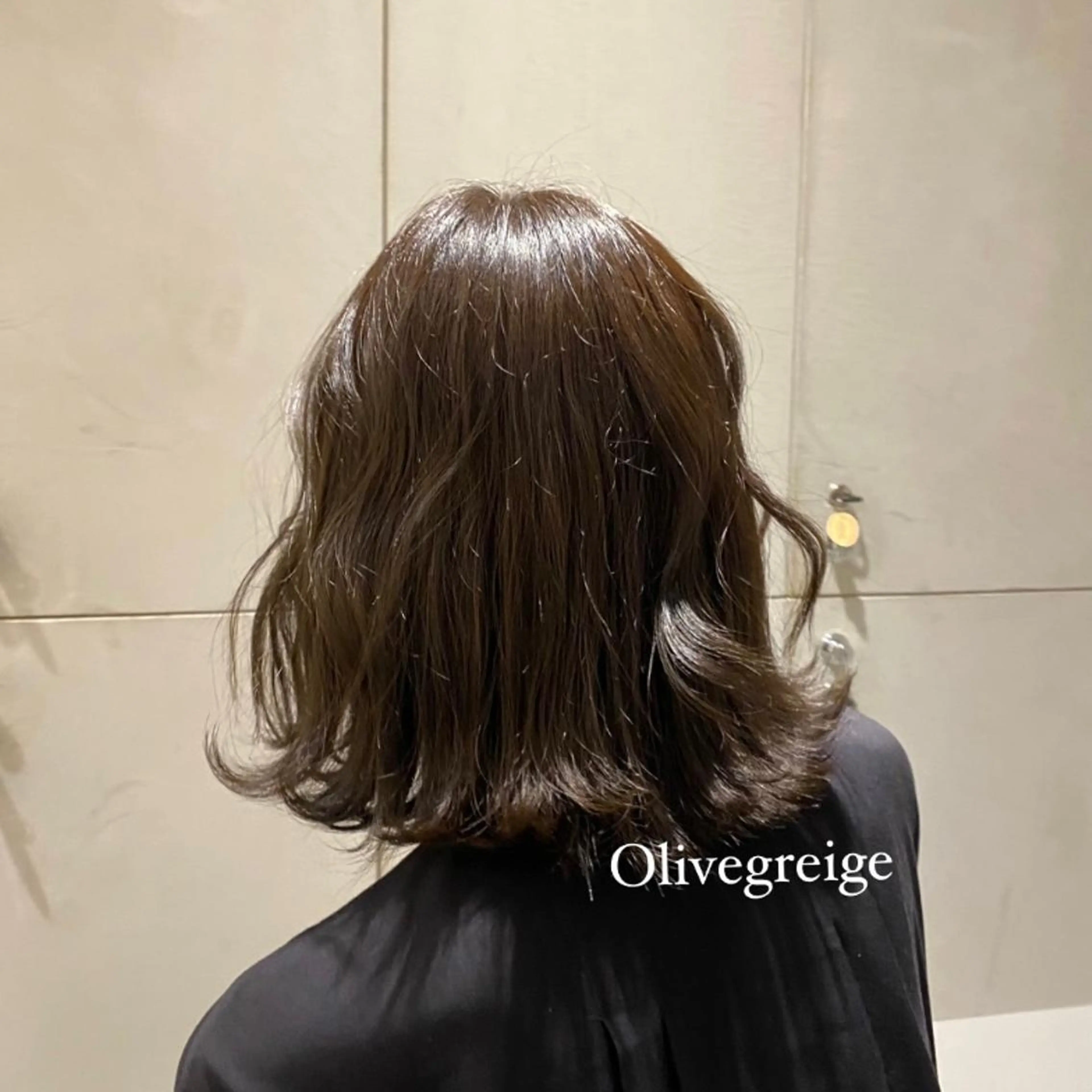 ミディアム カラー グレージュ ヘアカラー 艶感/ナチュラル 🌿マアヤのヘアスタイル