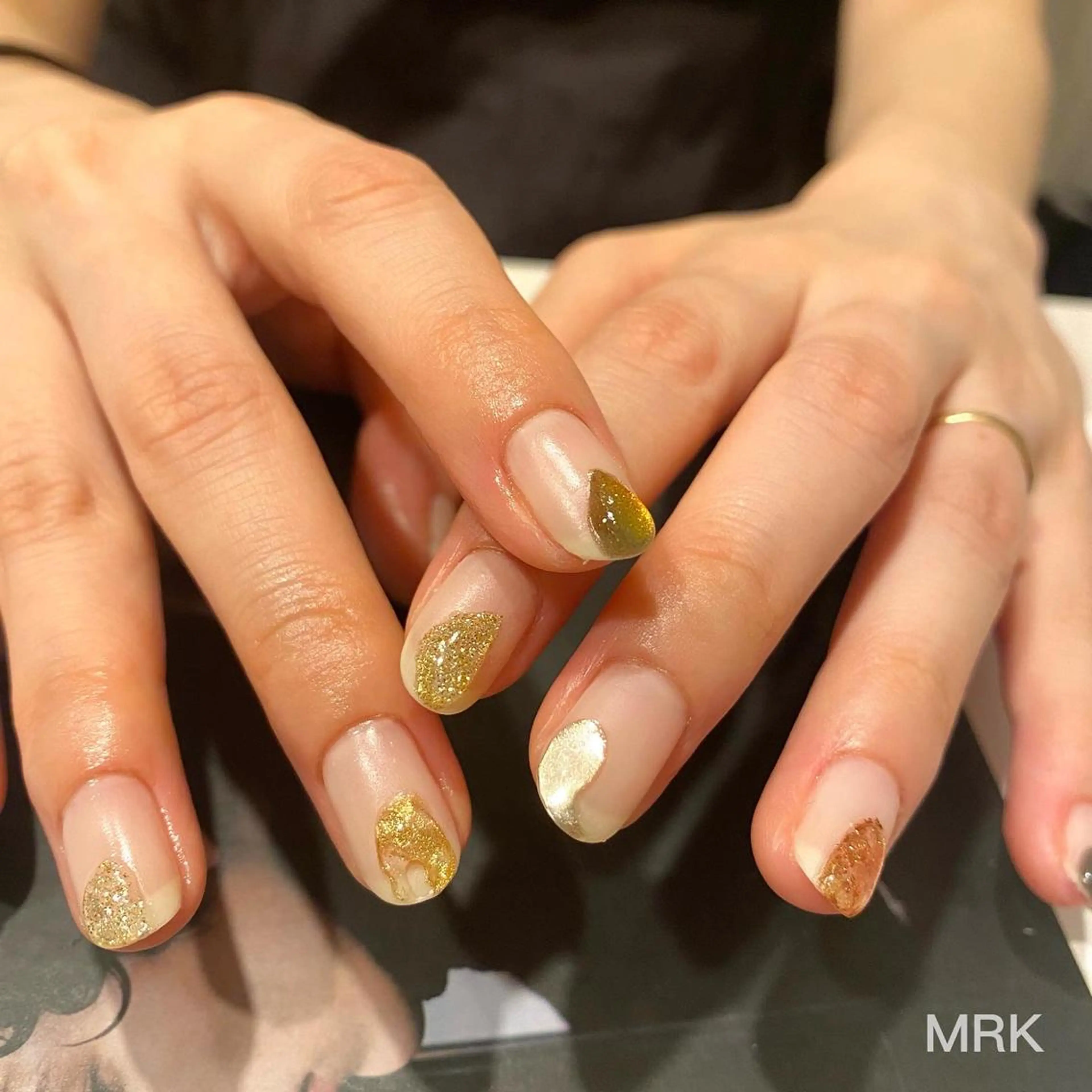 ショート ネイル マグネットネイル ミラーネイル ニュアンスネイル MARUKO nailのネイルデザイン