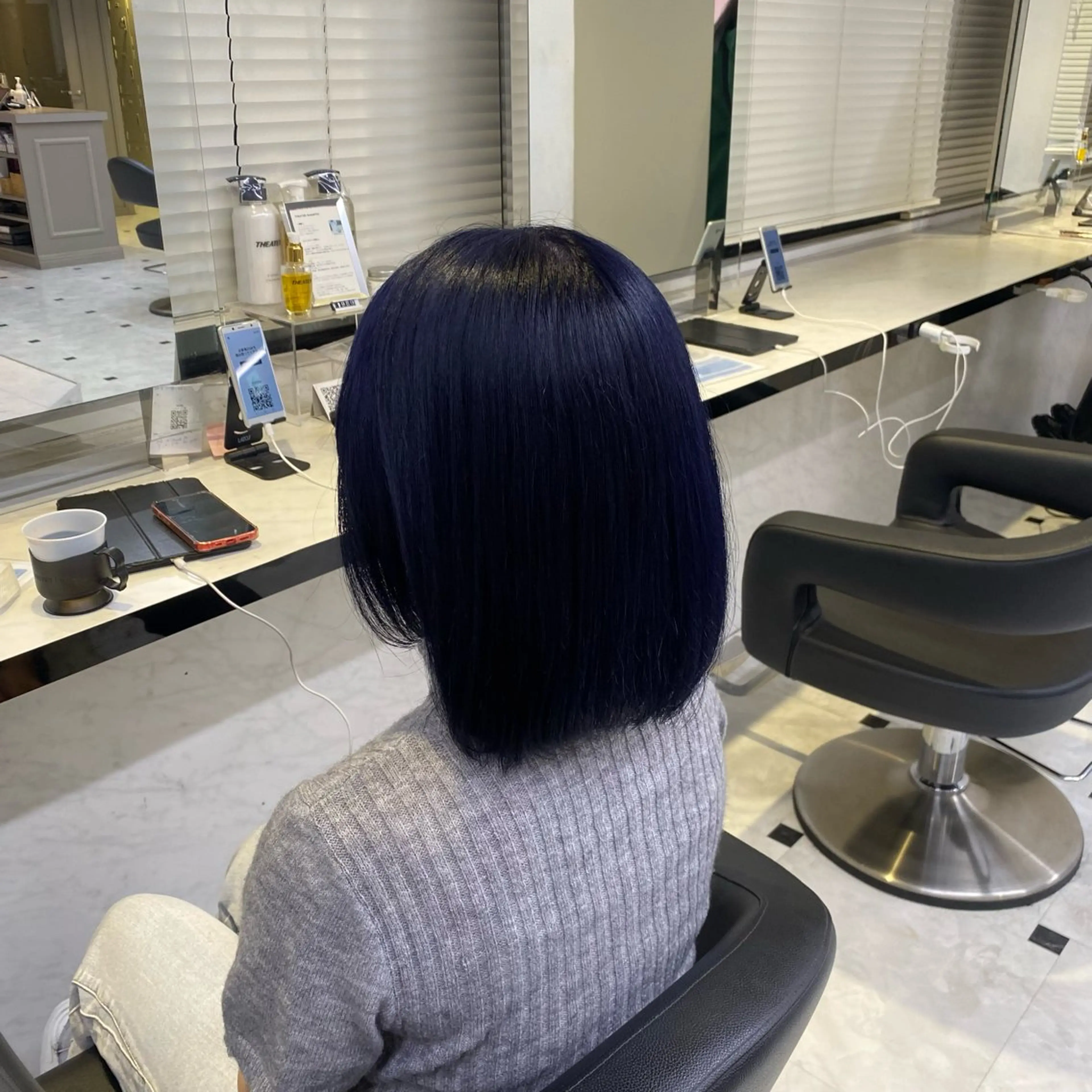 ショート カラー ヘアカラー トリートメント ヘッドスパ ヘアセット 透明感ベージュカラー 🪞上野🪞AIのヘアスタイル