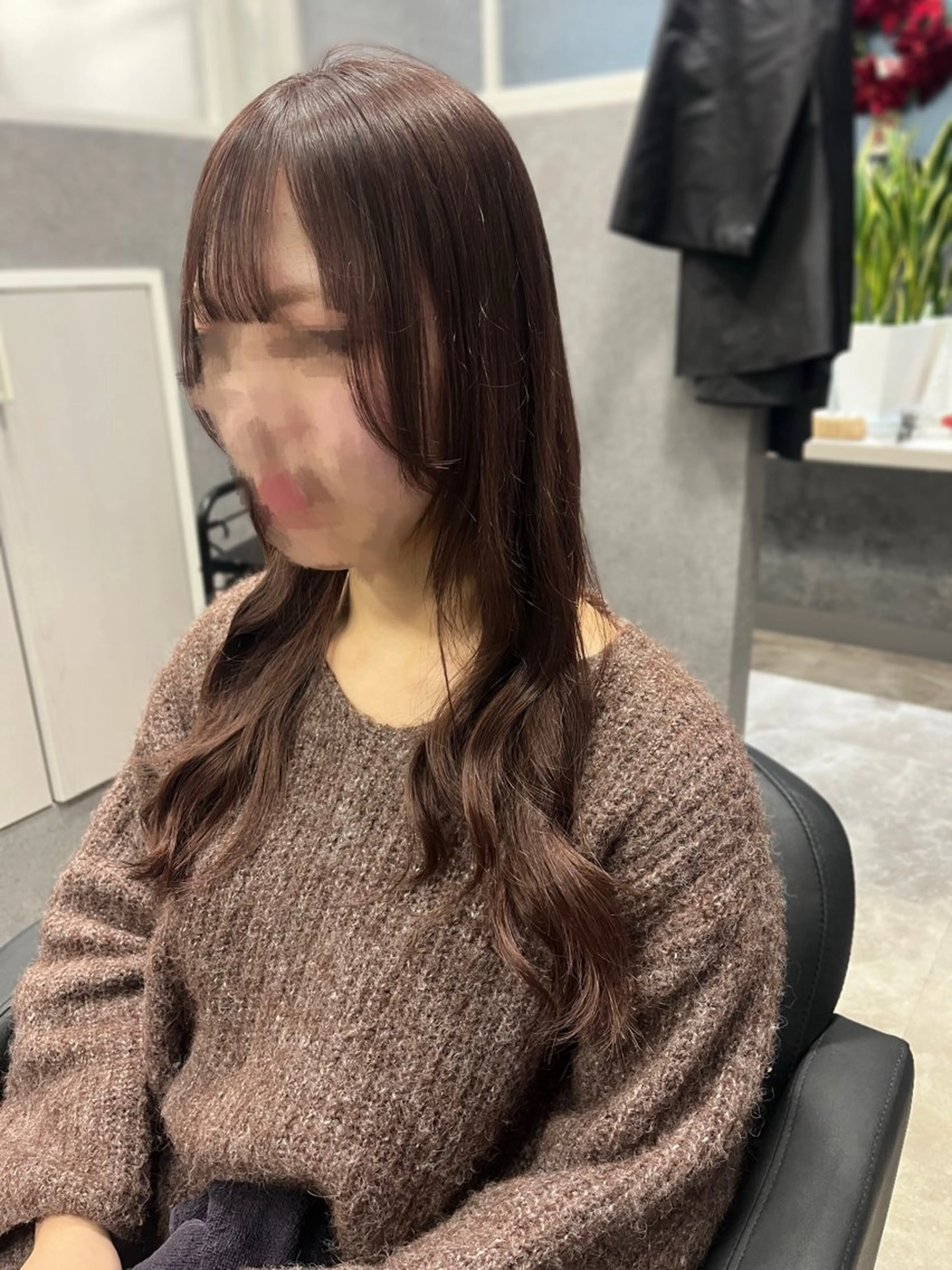 ロング ロングレイヤー 顔周りカット ハッシュカット レイヤーカット ロング カット ヘッドスパ 個室美容室miyuu hair&spa所属・加藤 あおいのヘアスタイル