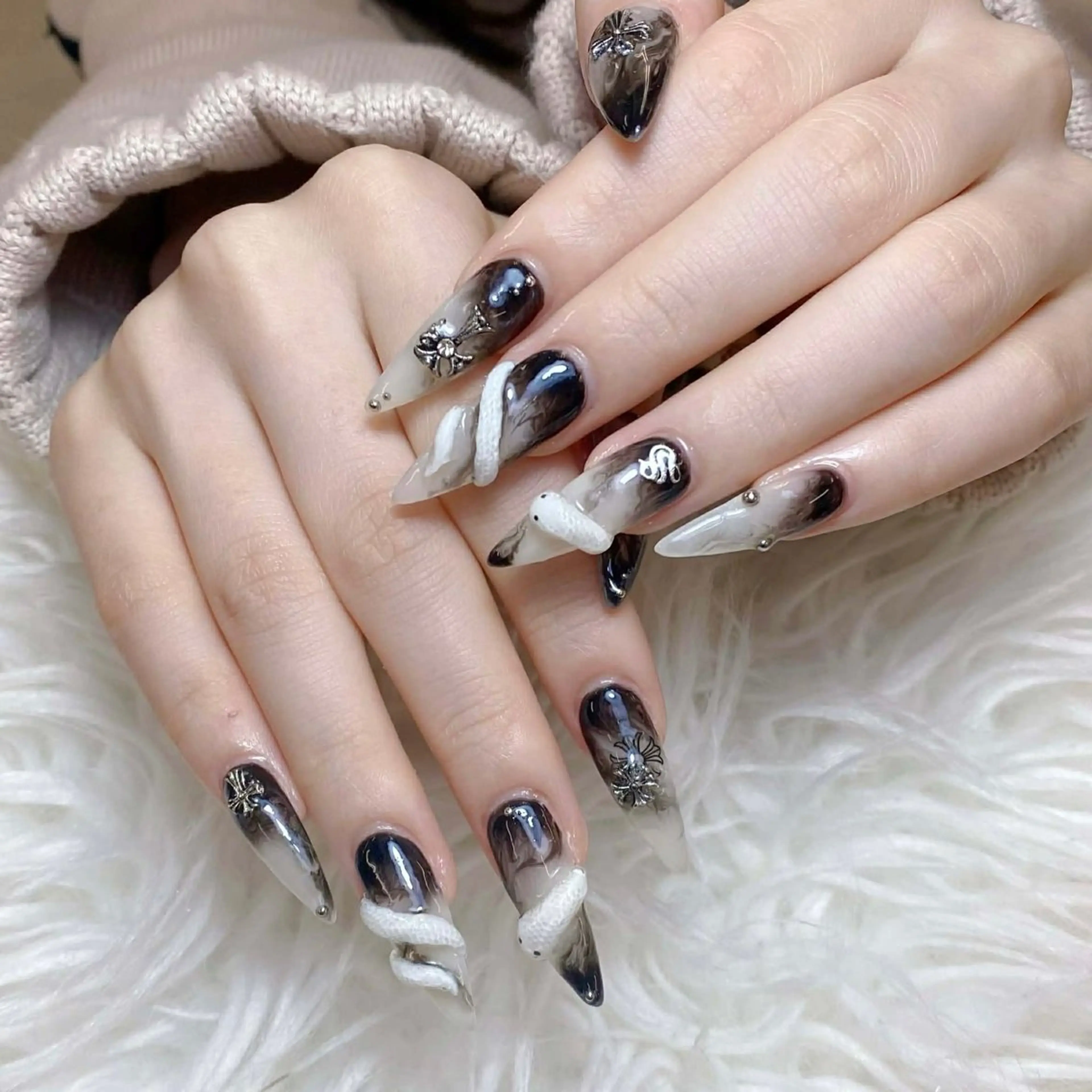 ネイル ANH NAIL ゴテゴテ専門店💎のネイルデザイン