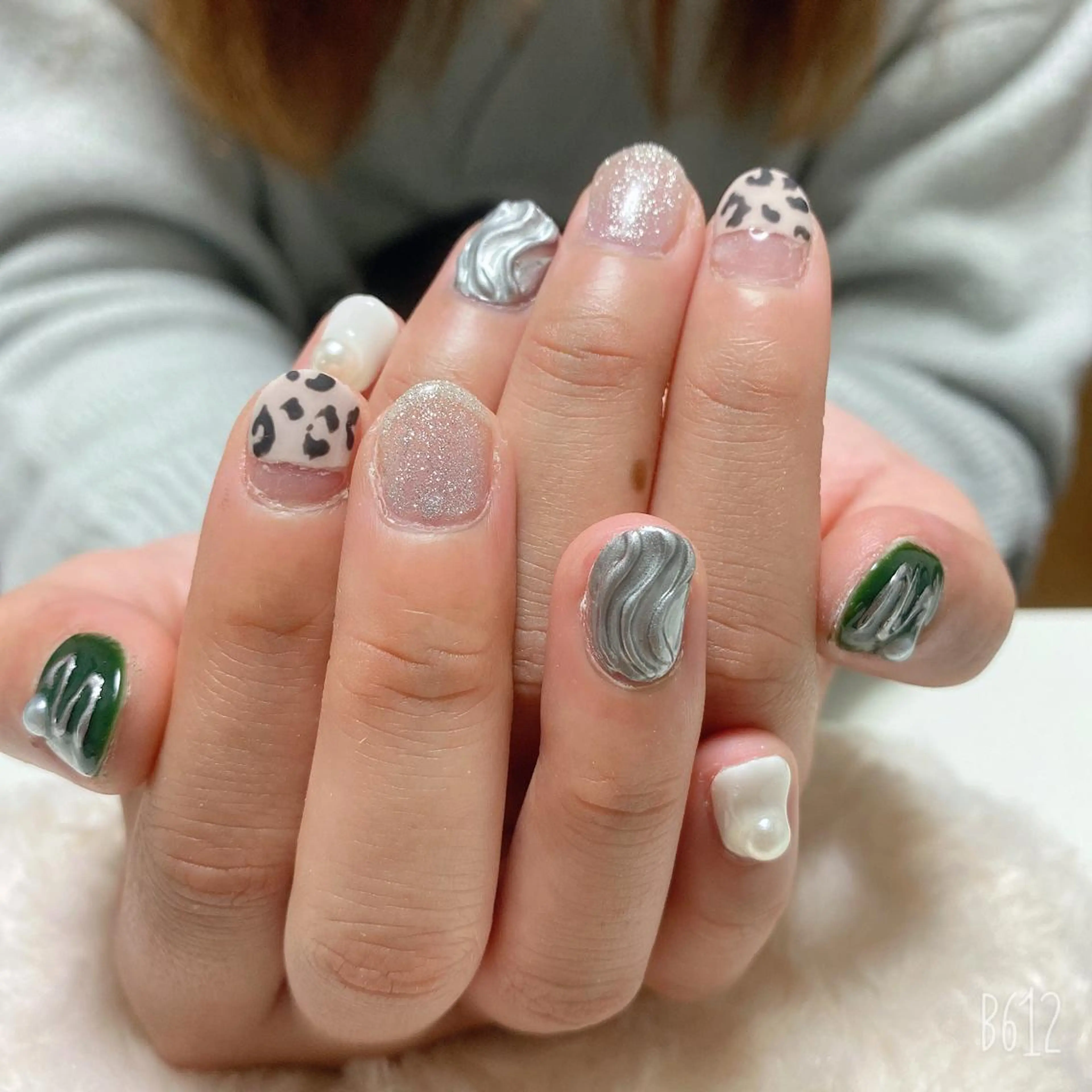 ネイル The Best Beauty受付担当のヘアスタイル