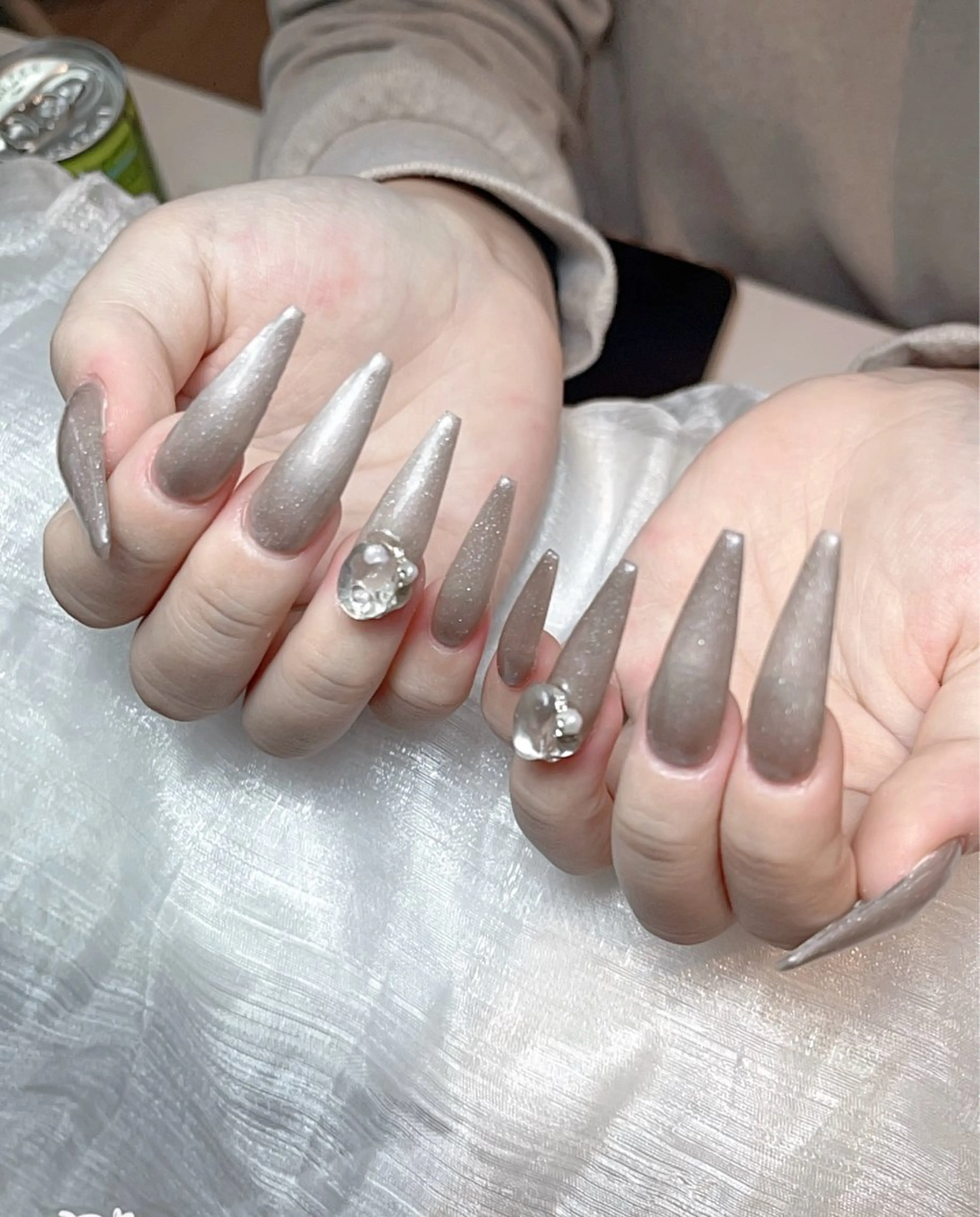 ネイル アートネイル ジェルネイル ニュアンスネイル シンプルネイル ネイルチップ ハンドネイル Nie Nail Hinatachanのネイルデザイン