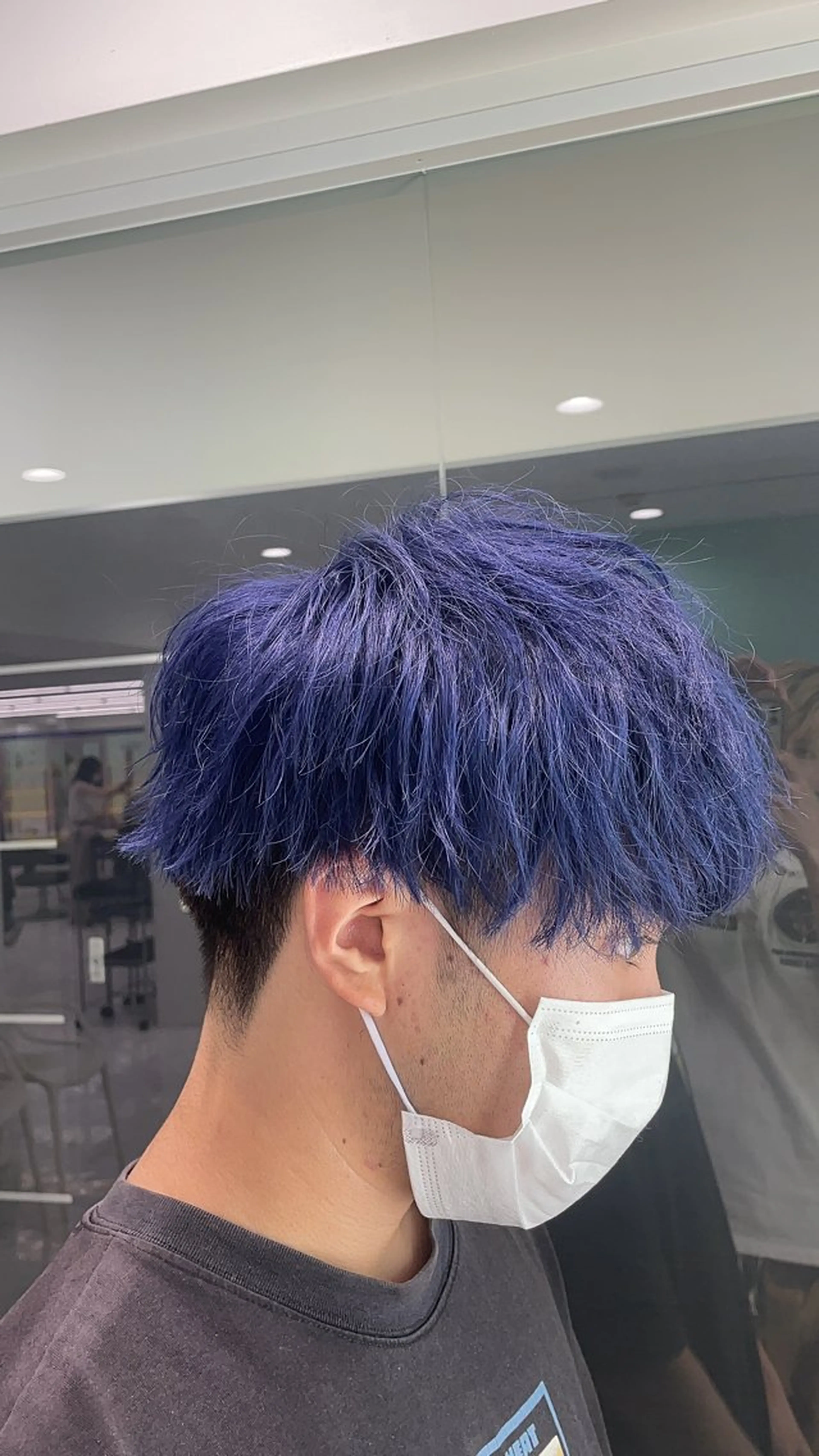 セミロング カラー ヘアアレンジ メンズ メンズハイトーン ハイトーンカラー カット ヘアカラー トリートメント ヘアセット 顔まわりカット の達人のヘアスタイル