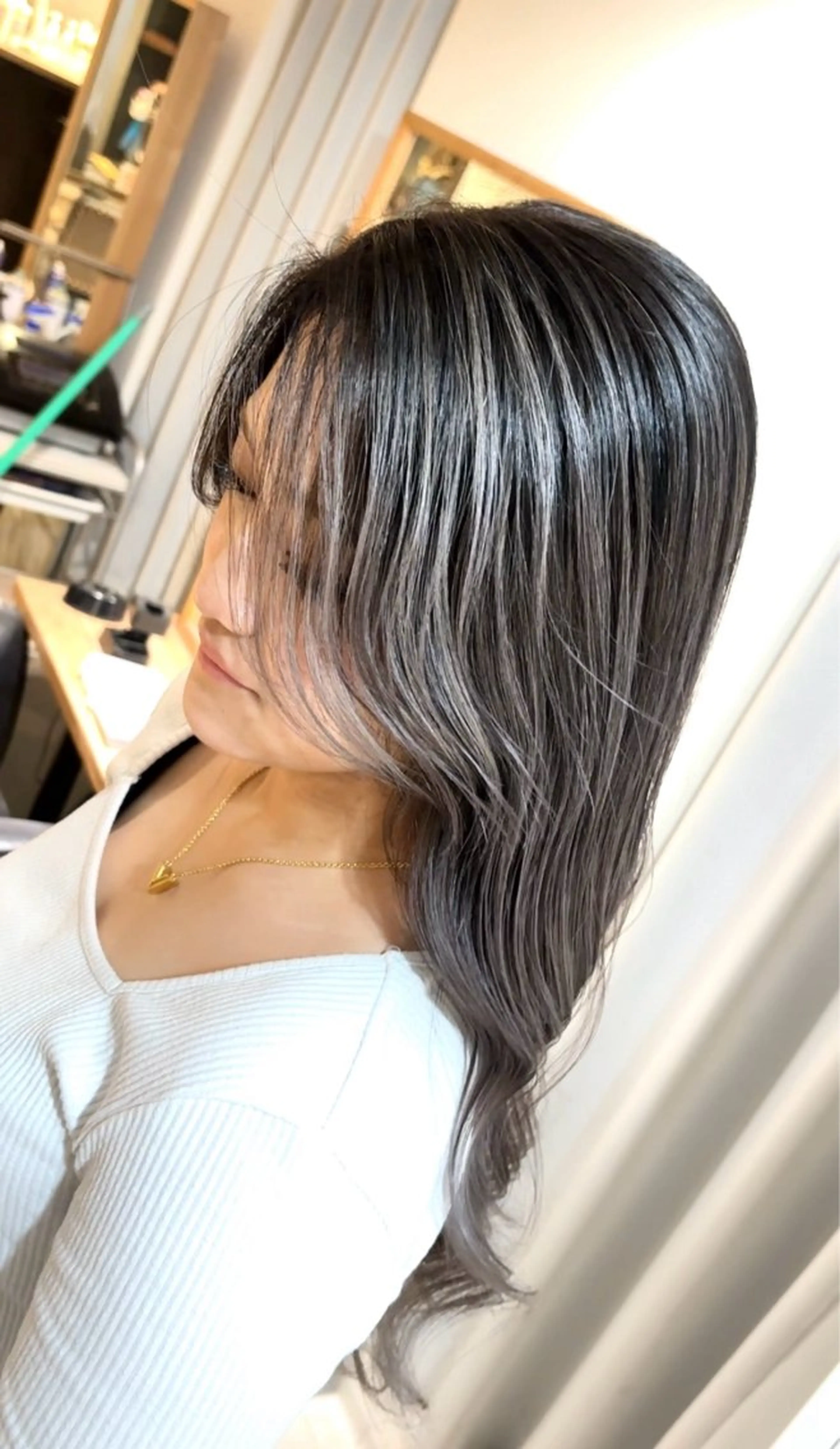 ロング カラー バレイヤージュ レイヤーカット ギャルの革命児 秀斗のヘアスタイル