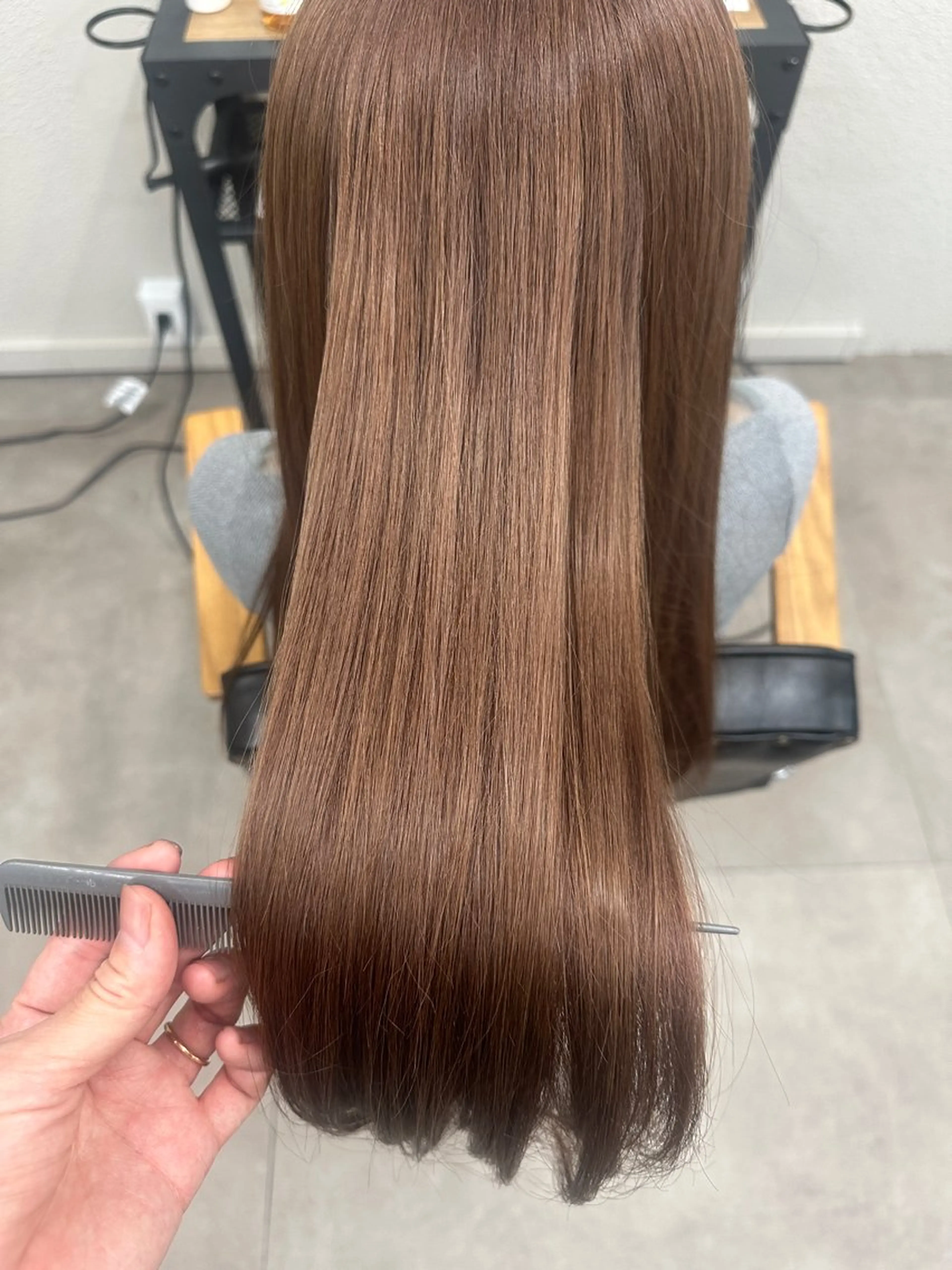 カラー 秦 海来のヘアスタイル