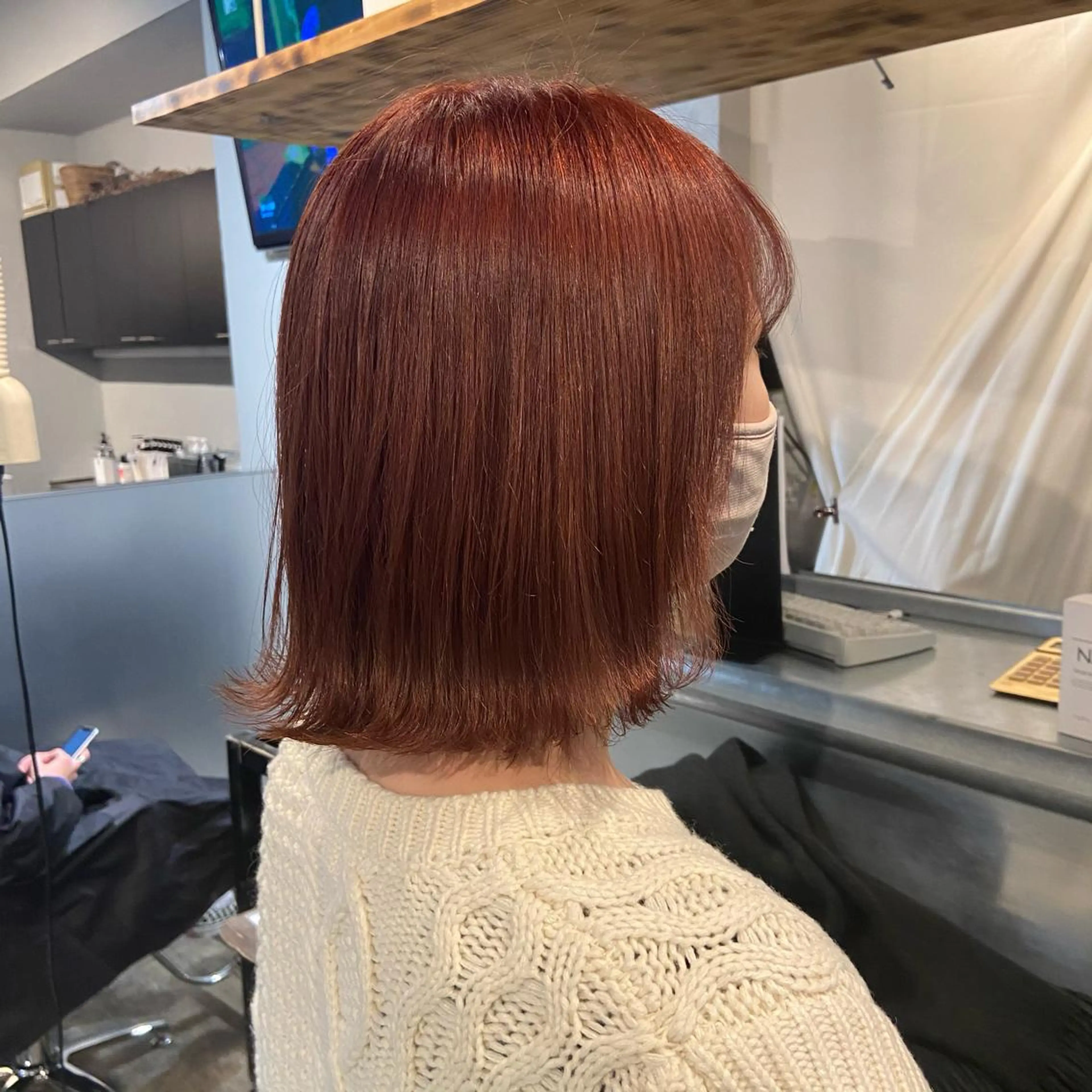 ミディアム オレンジブラウン ウルフ/レイヤー/ ブリーチ/牧原歩夢のヘアスタイル