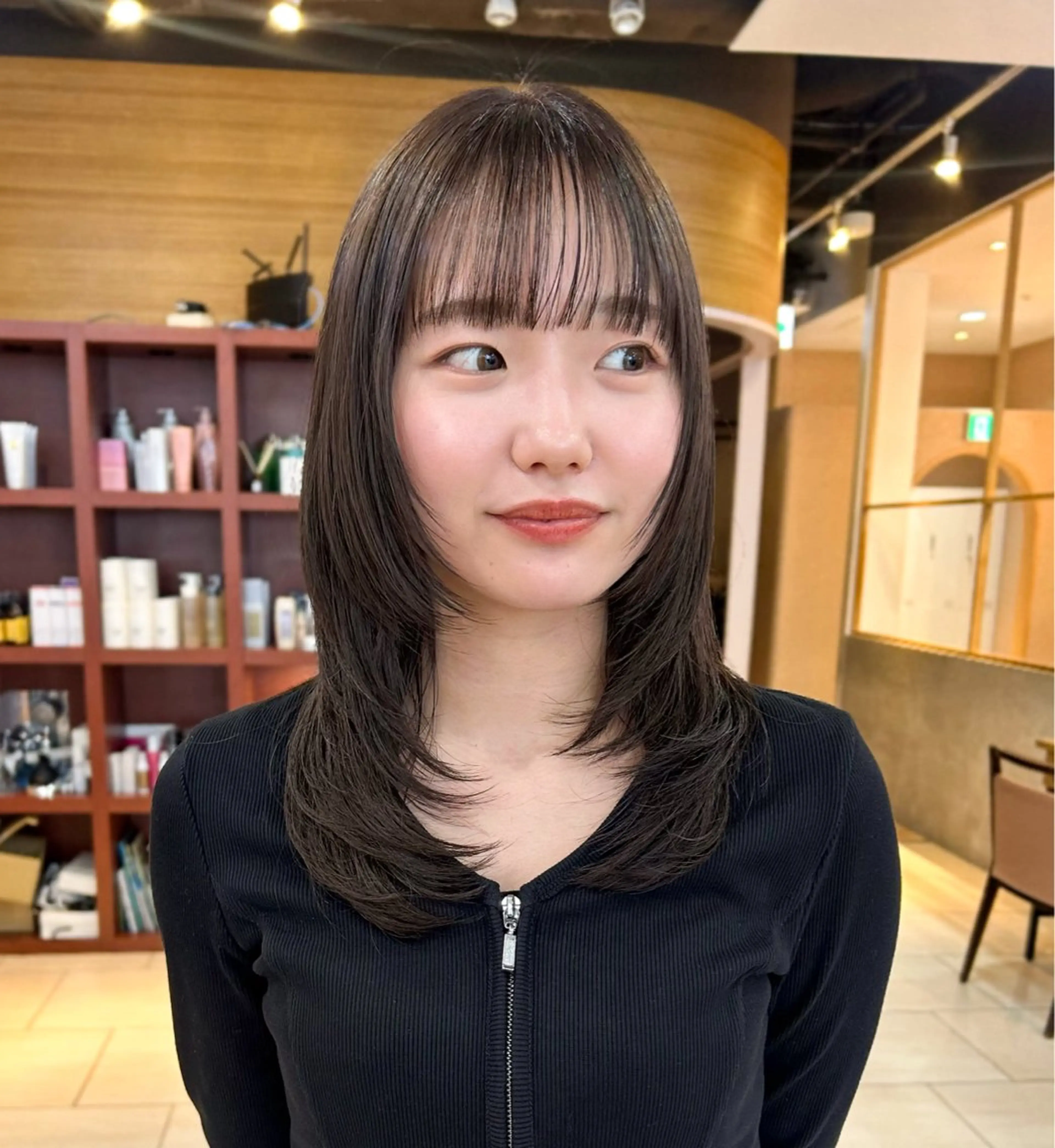 セミロング カラー 透明感カラー レイヤーカット このか/似合わせ/ 透明感/ダブルカラーのヘアスタイル