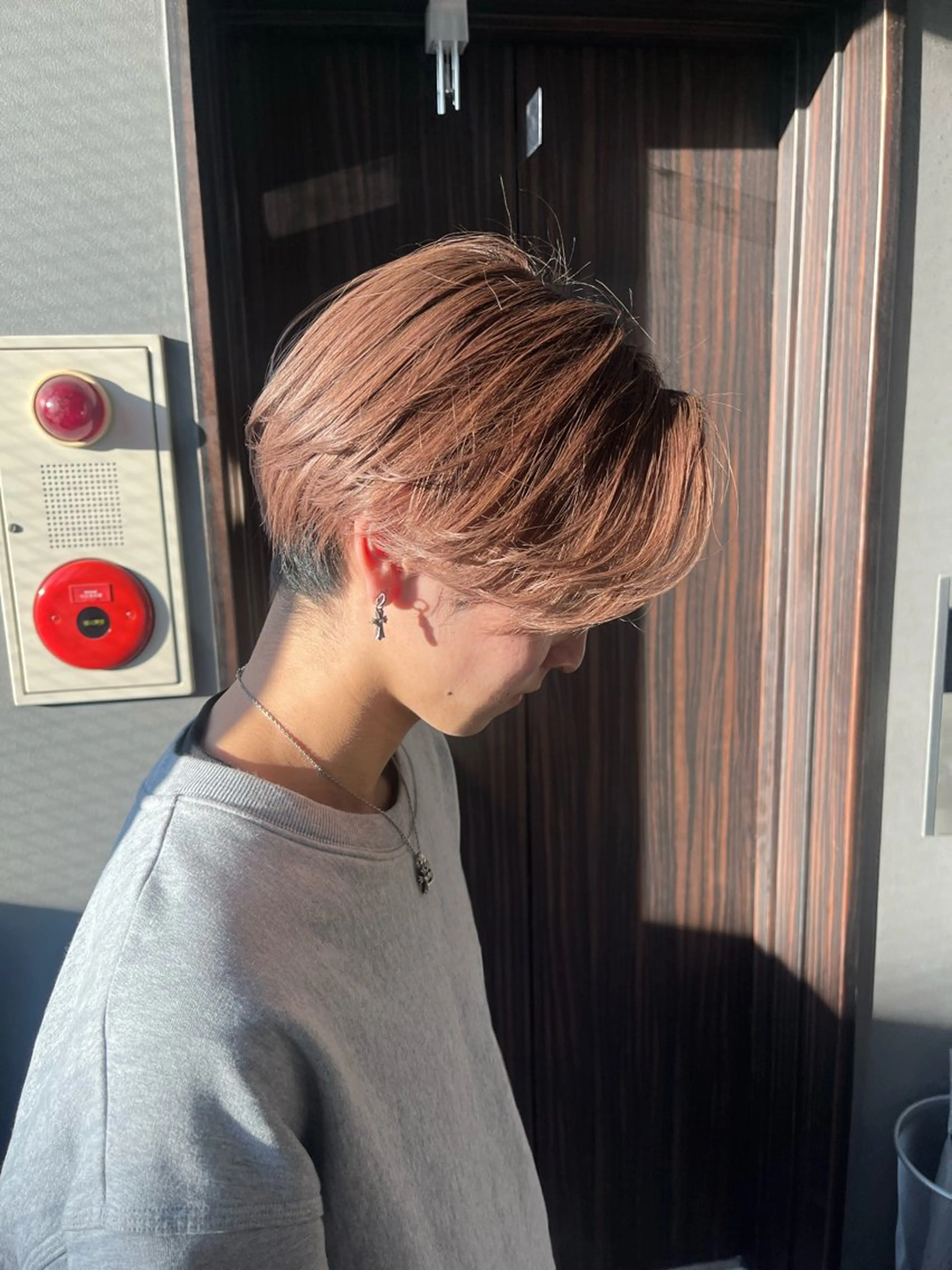 カラー メンズ ユイ☆ハイトーン ☆ブリーチデザインのヘアスタイル