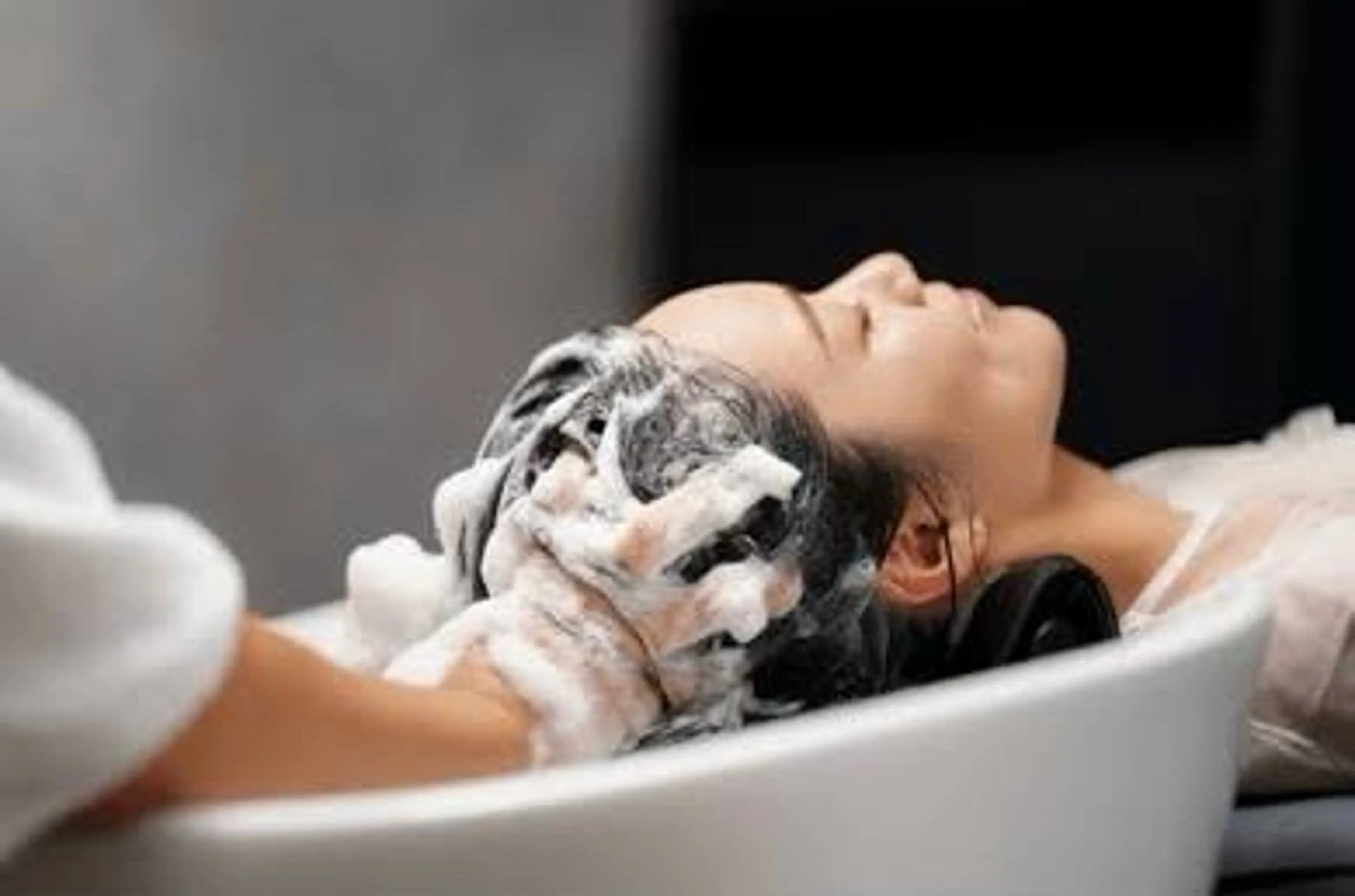 ヘッドスパ30分(頭・首)/炭酸シャンプー&ブロー込みの写真