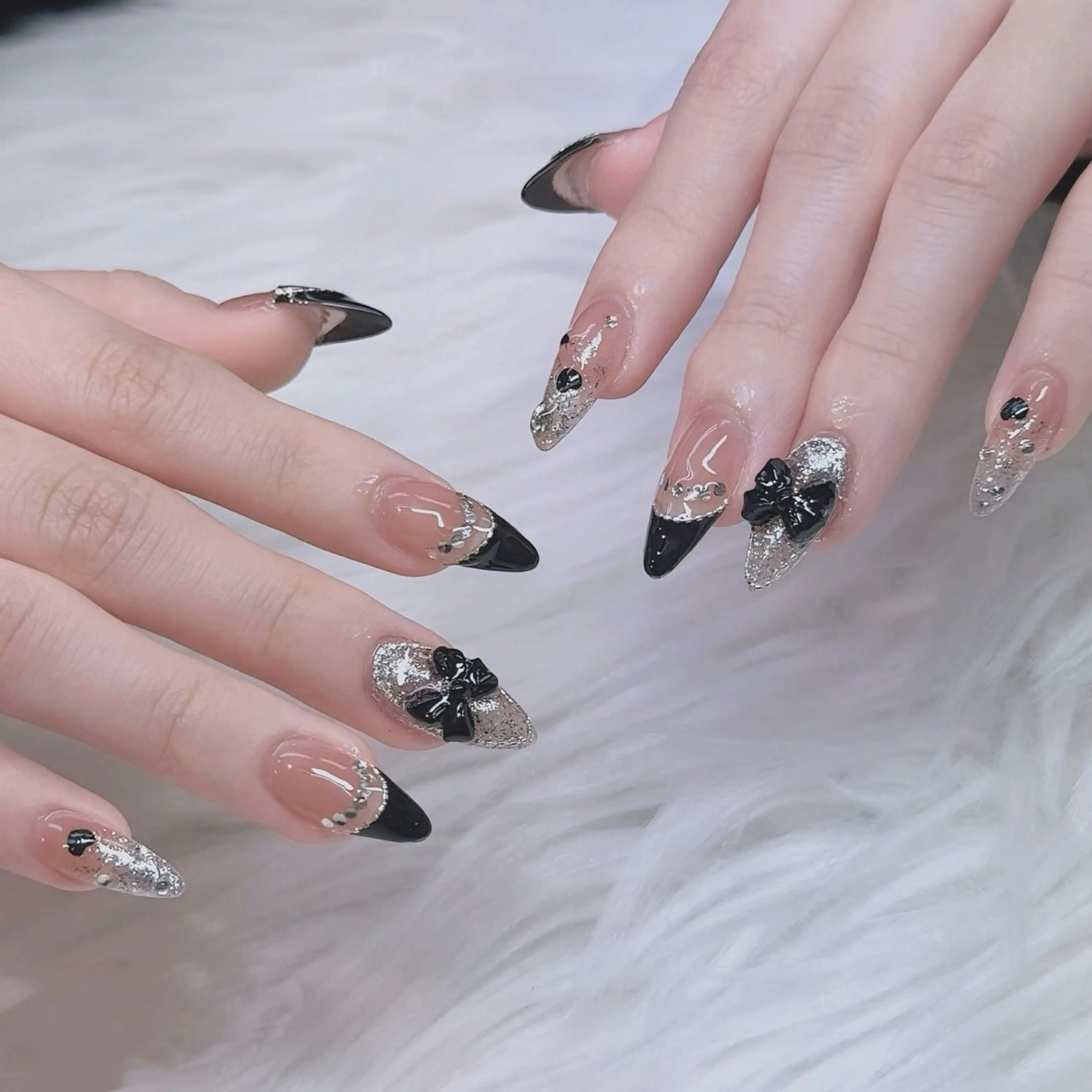 ネイル フットネイル ジェルネイル 韓国ネイル マグネットネイル 持ち込み ハンドネイル Akiko ネイルサロン所属・AKIKO ネイルサロンのネイルデザイン