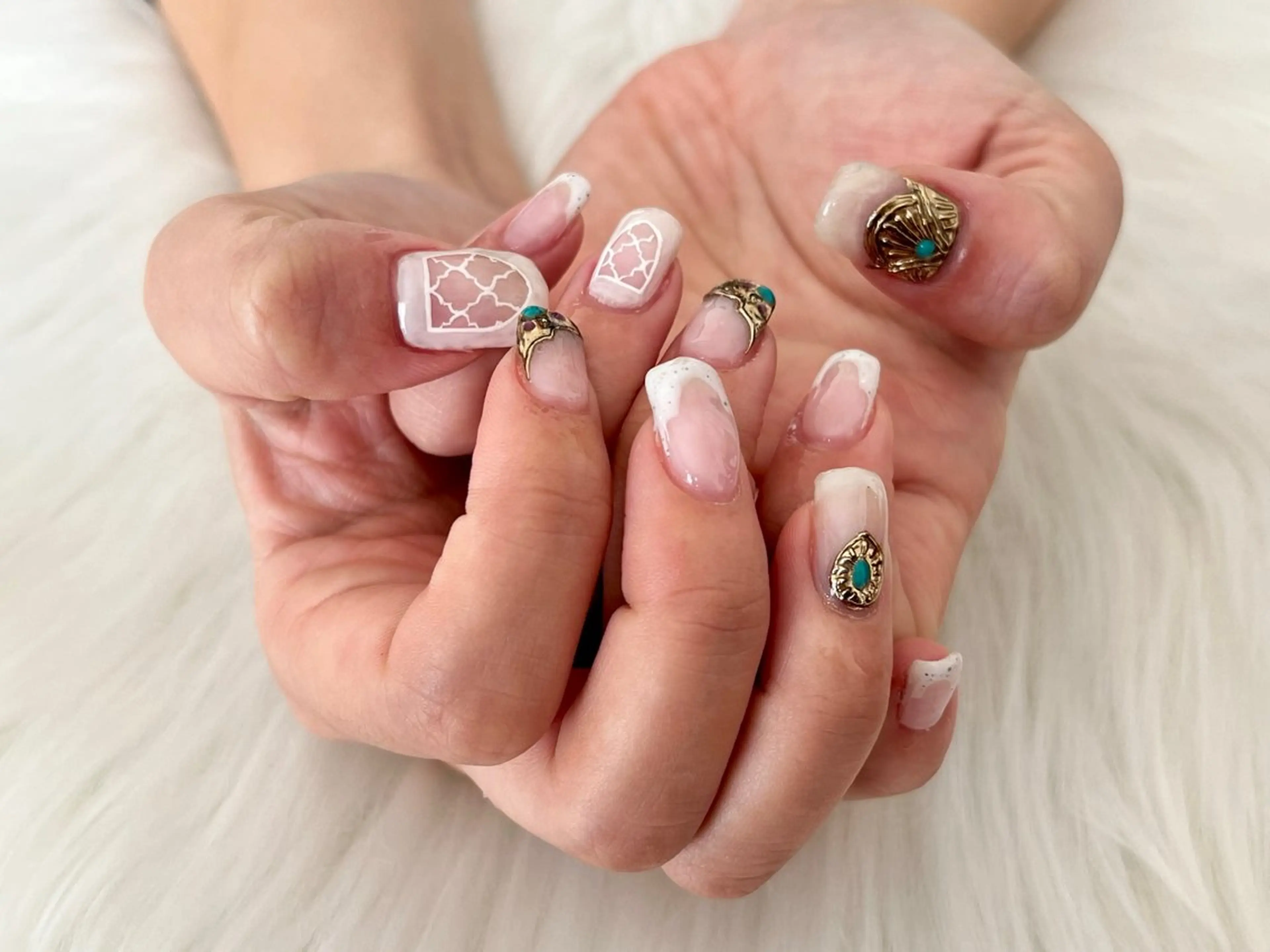 ネイル アートネイル ミラーネイル ハンドネイル nail salon Reversiのネイルデザイン