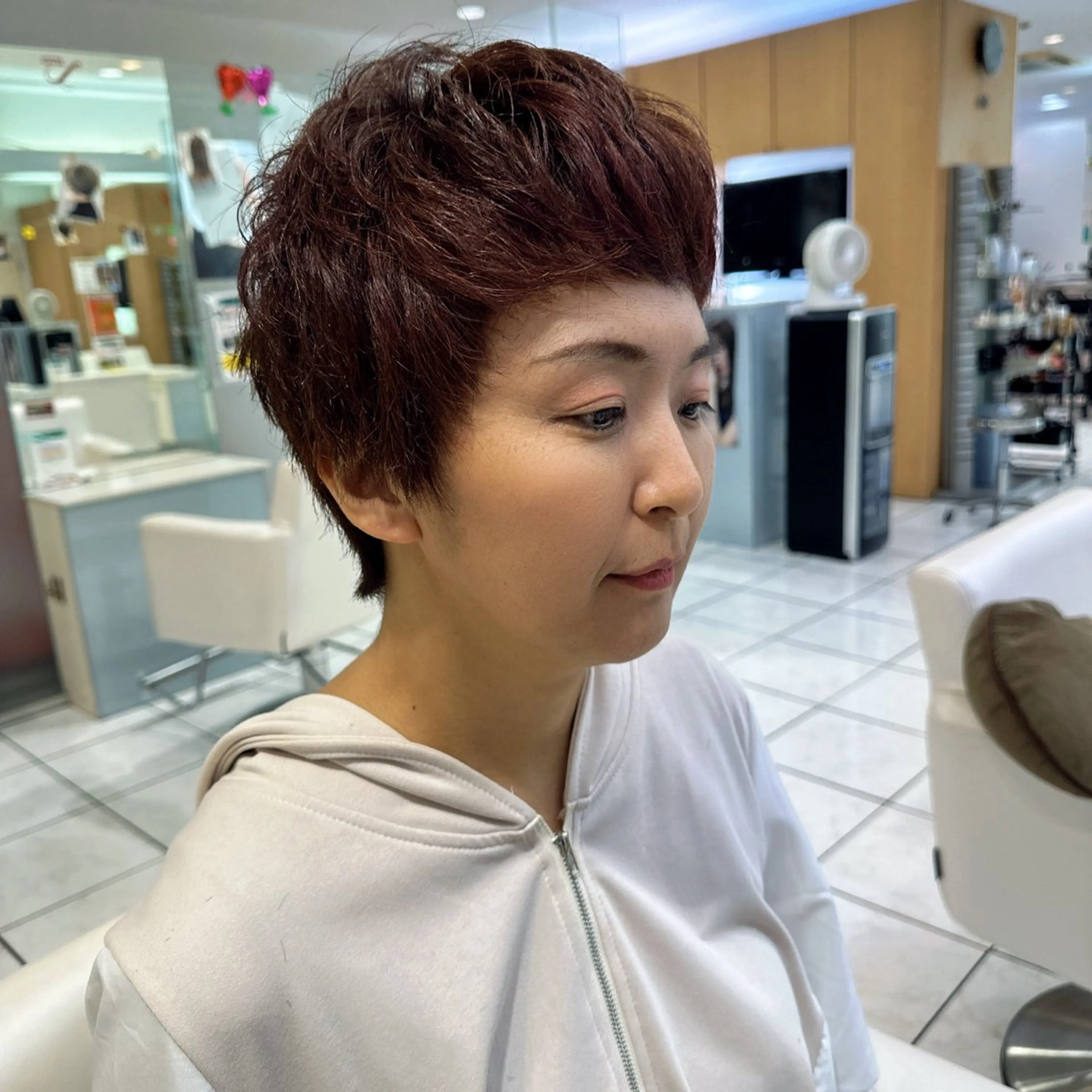 ショート ベリーショート くせ毛 ショートヘア EXCEL所属・齊藤あみな 大岡山🍒❤のヘアスタイル