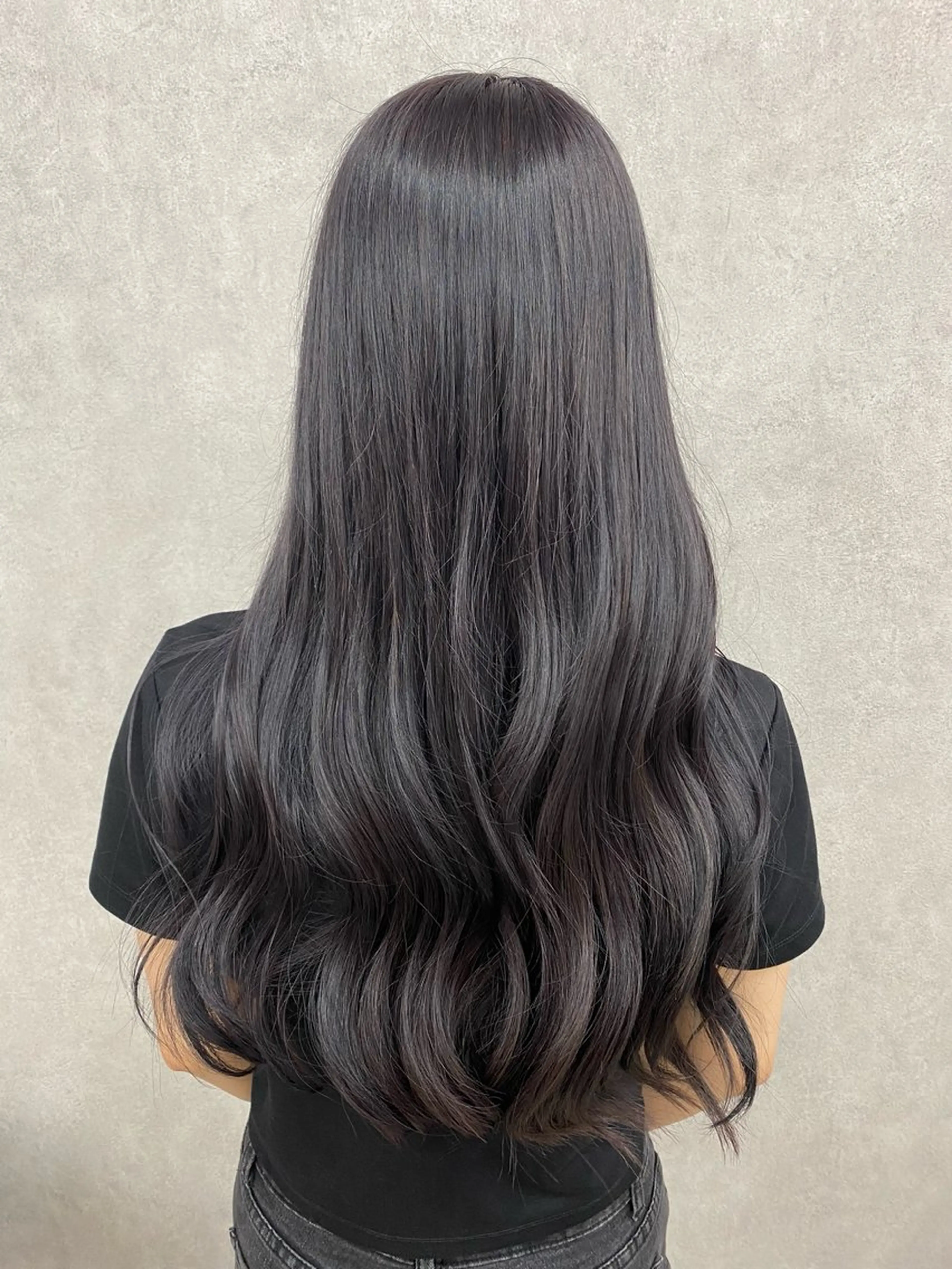 ロング カラー 🩶西 雪乃/透明感 くすみカラー🫧のヘアスタイル