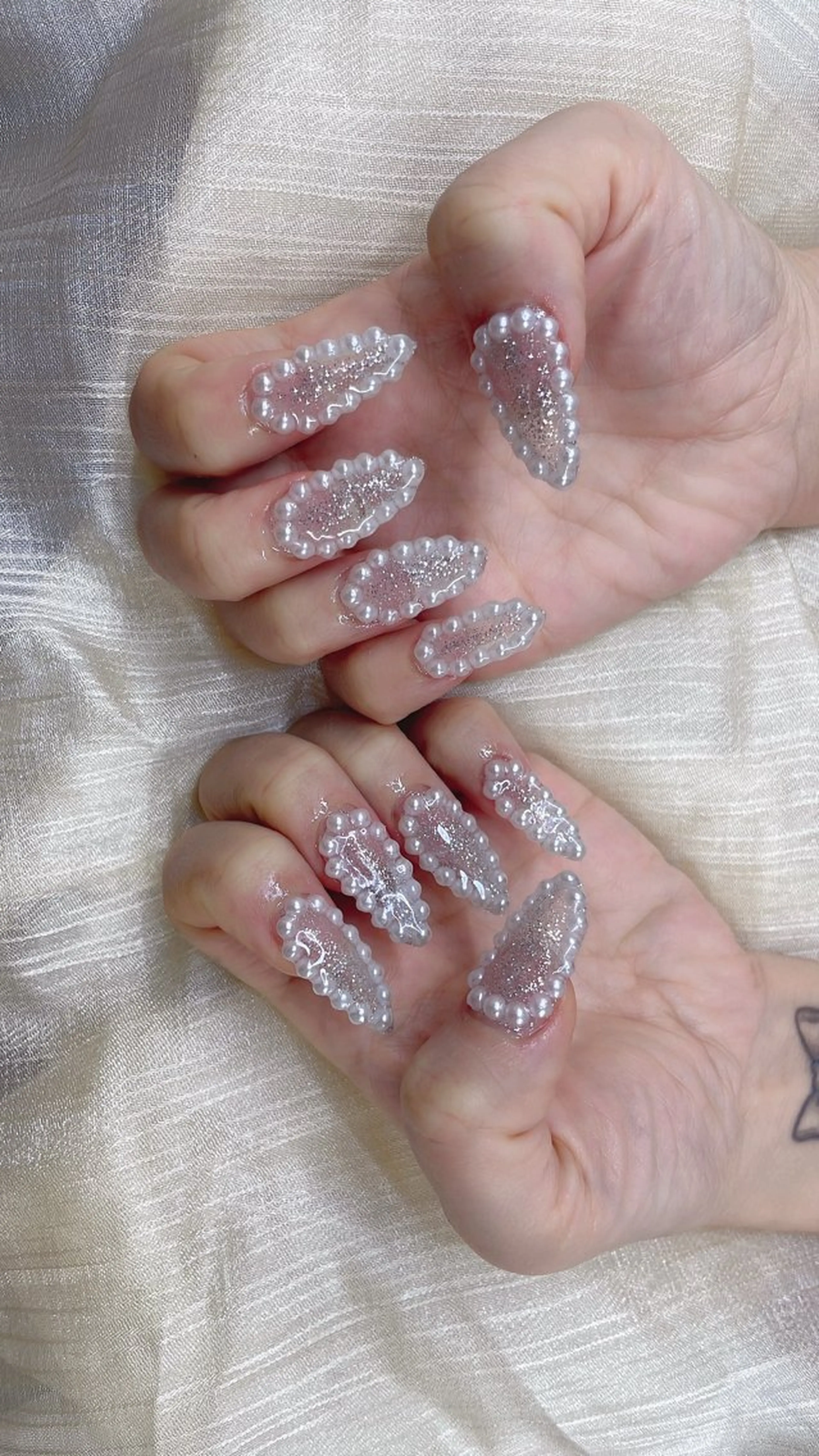 【Hand】★持ち込みデザイン★ストーンとパール付け放題の写真