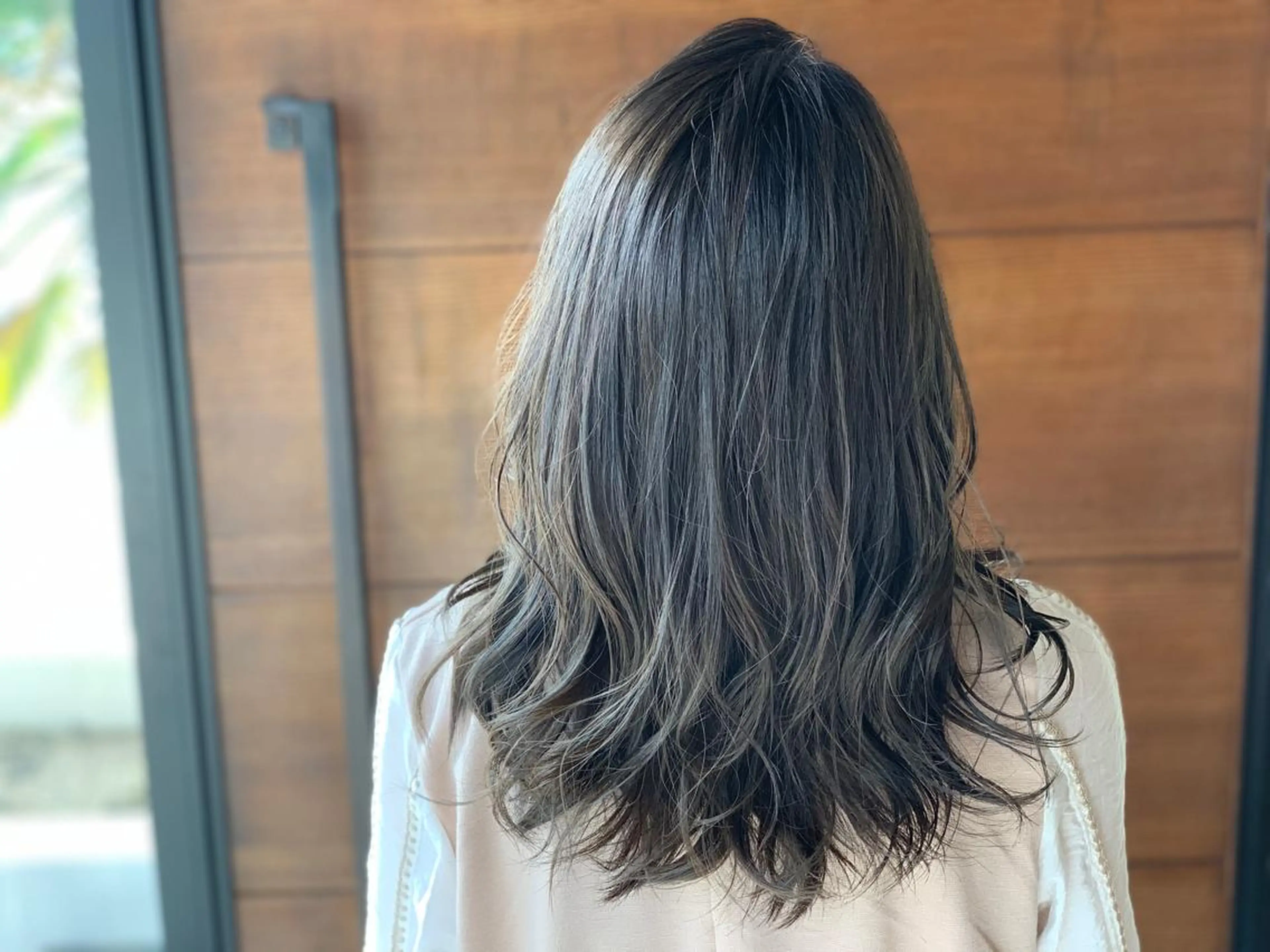 セミロング カラー グレージュ ヘアカラー トリートメント IORI #韓国ヘア#髪質改善のヘアスタイル