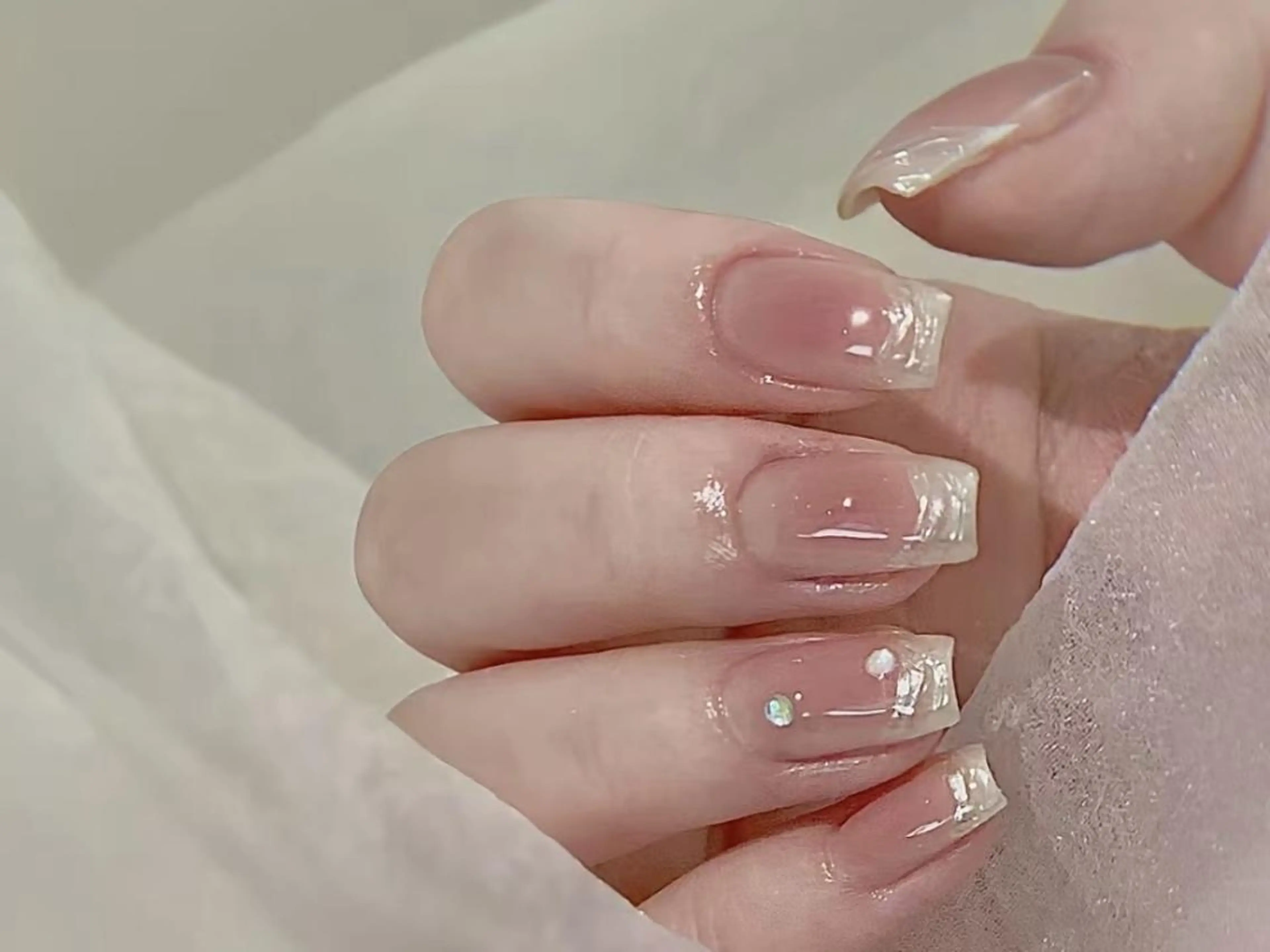 ネイル へぜリヒ ·もものネイルデザイン