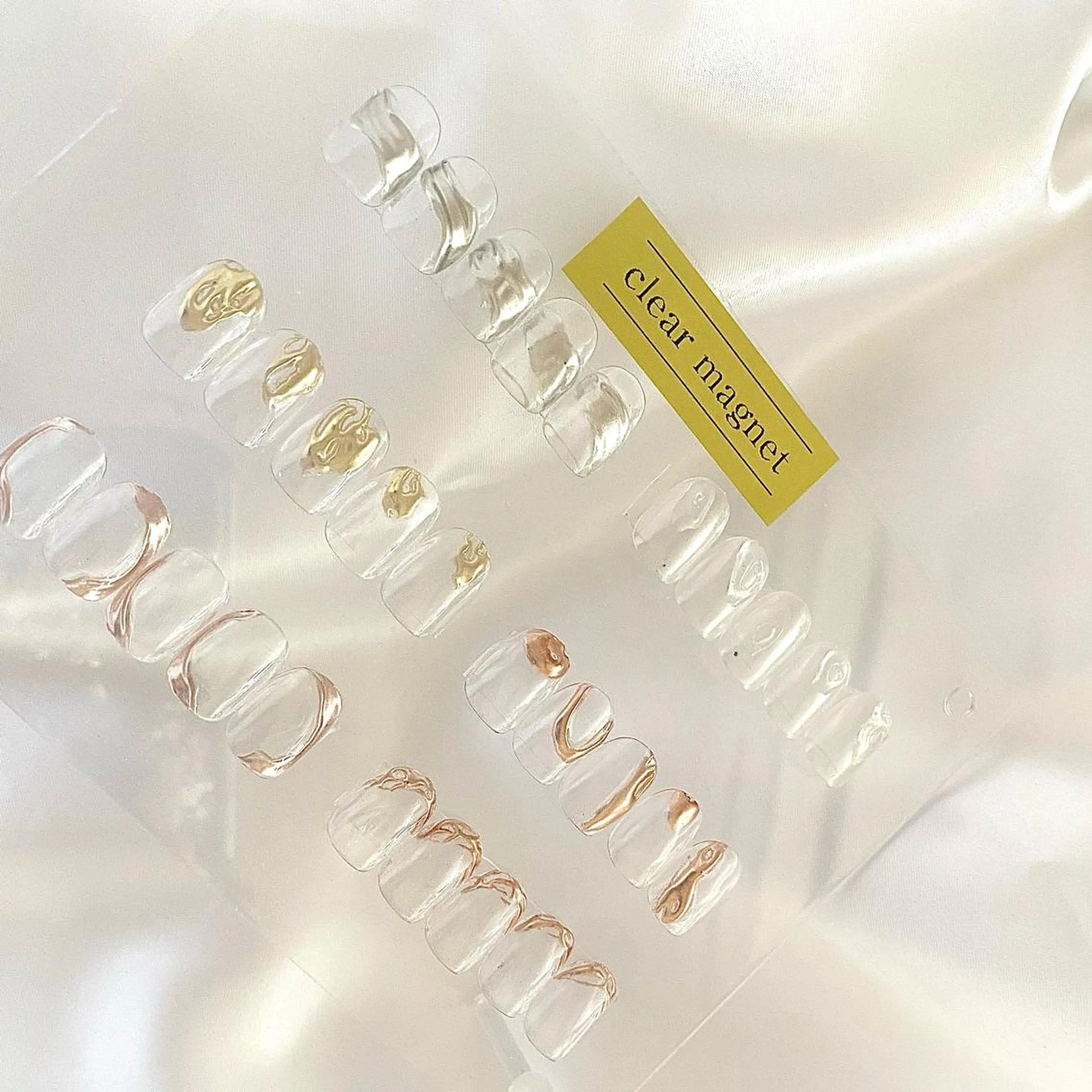 ネイル Ray. ／綺麗目ニュアンスのネイルデザイン